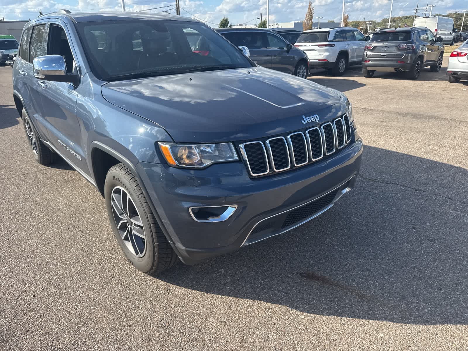 Thumbnail: 2019 Jeep Grand Cherokee - 7