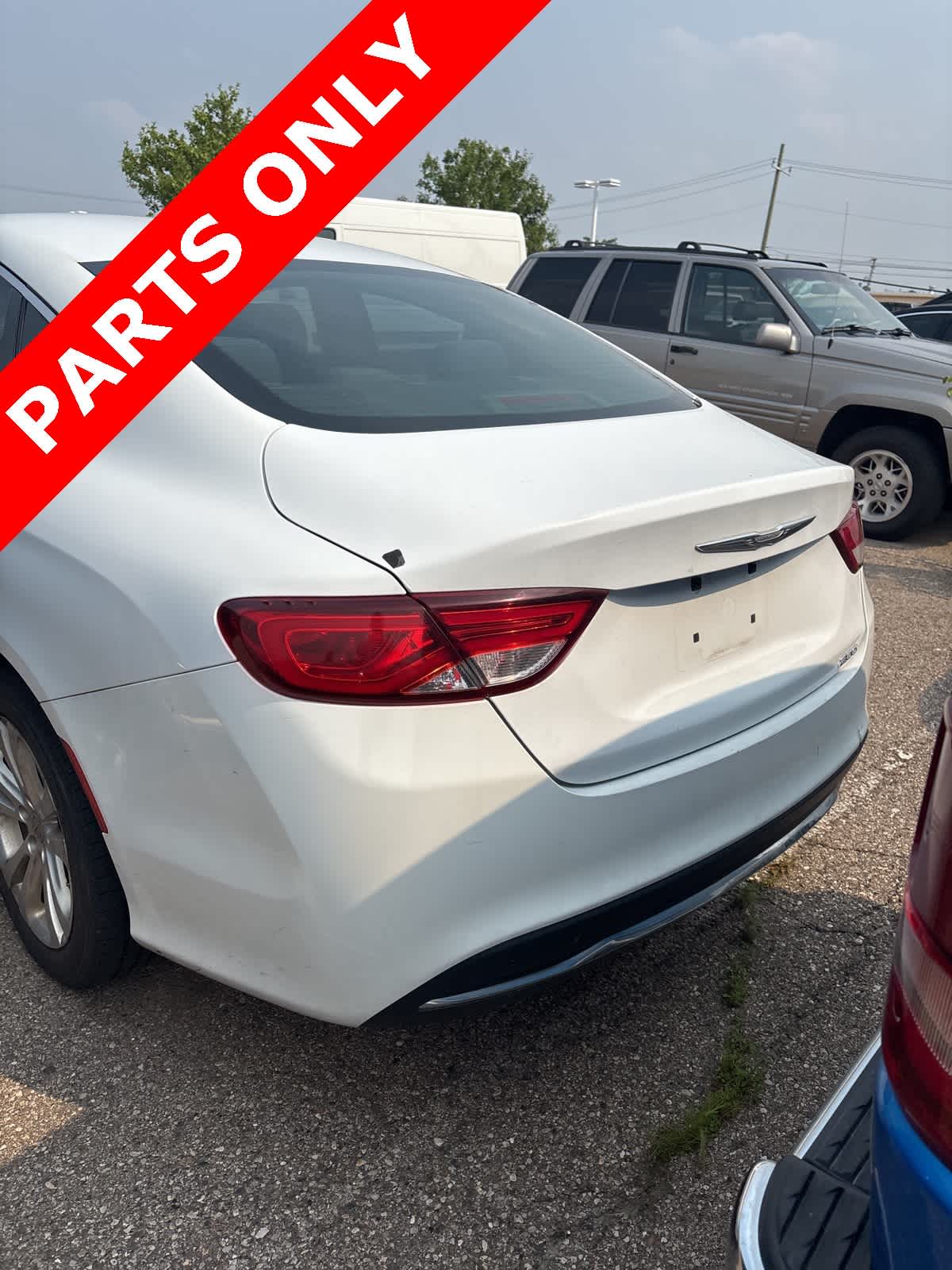Thumbnail: 2015 Chrysler 200 - 9