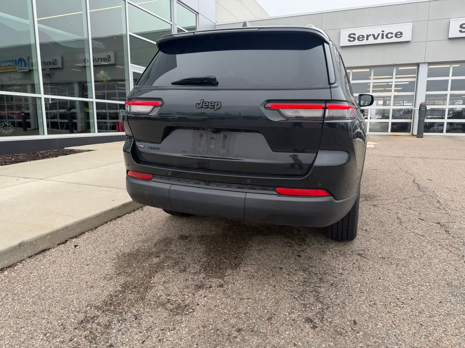 Thumbnail: 2022 Jeep Grand Cherokee L - 20
