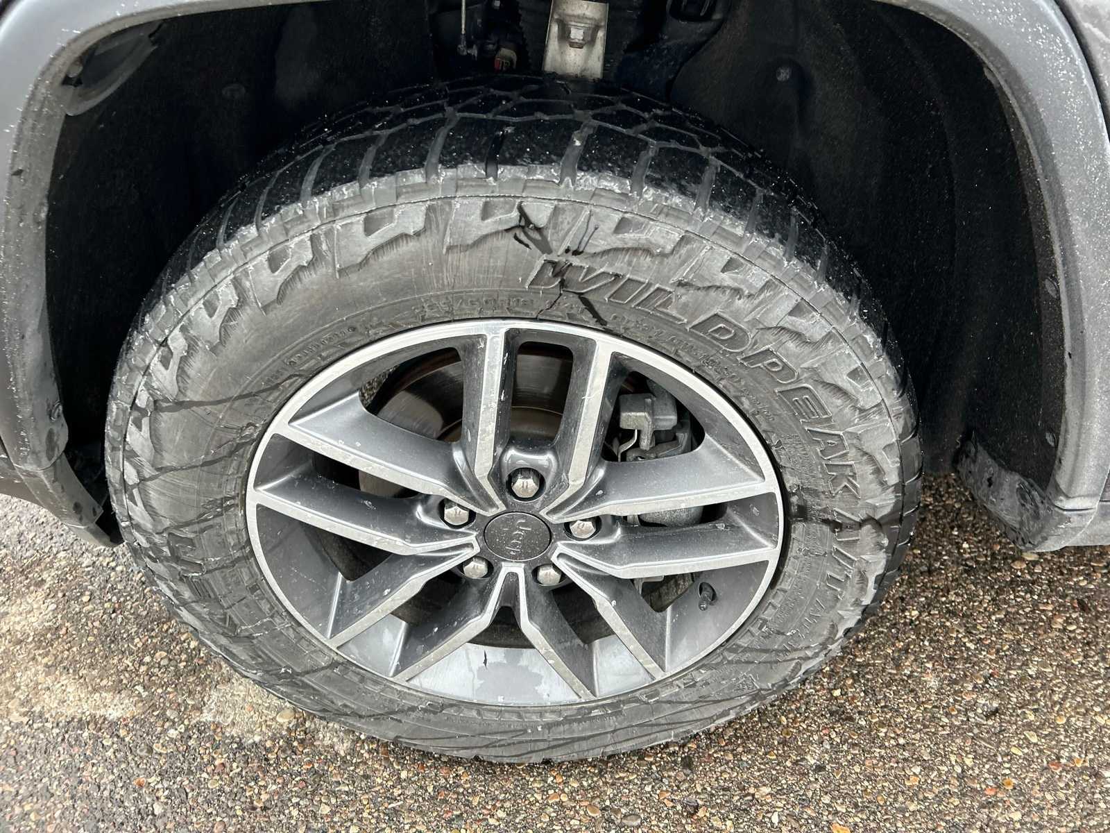 Thumbnail: 2020 Jeep Grand Cherokee - 32