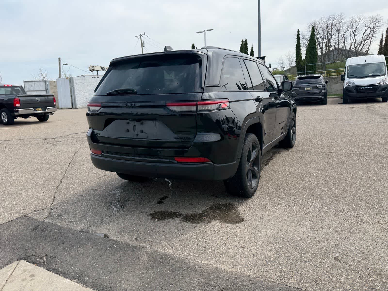 Thumbnail: 2023 Jeep Grand Cherokee - 19
