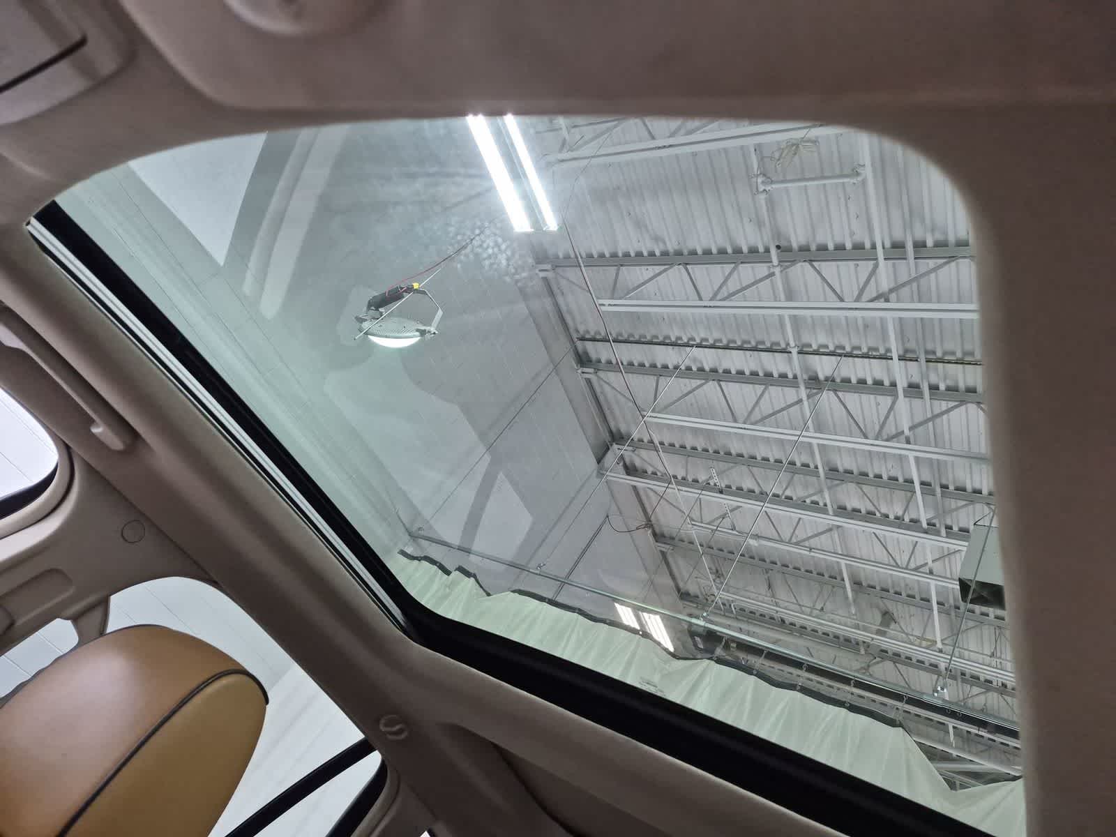 Thumbnail: 2013 Lincoln MKX - 26