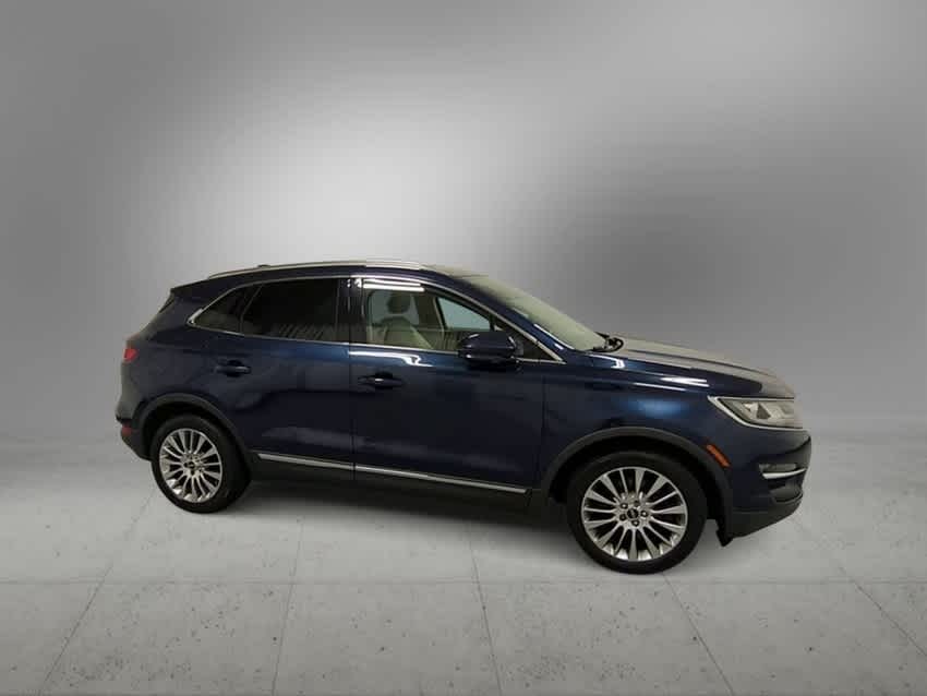 Thumbnail: 2015 Lincoln MKC - 9