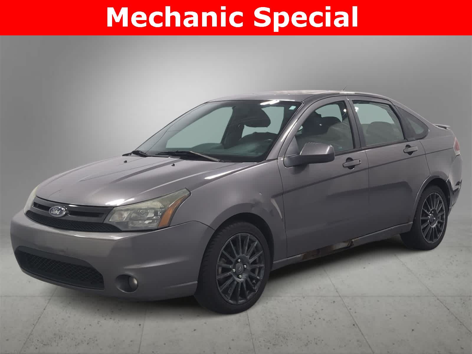 Thumbnail: 2010 Ford Focus - 4