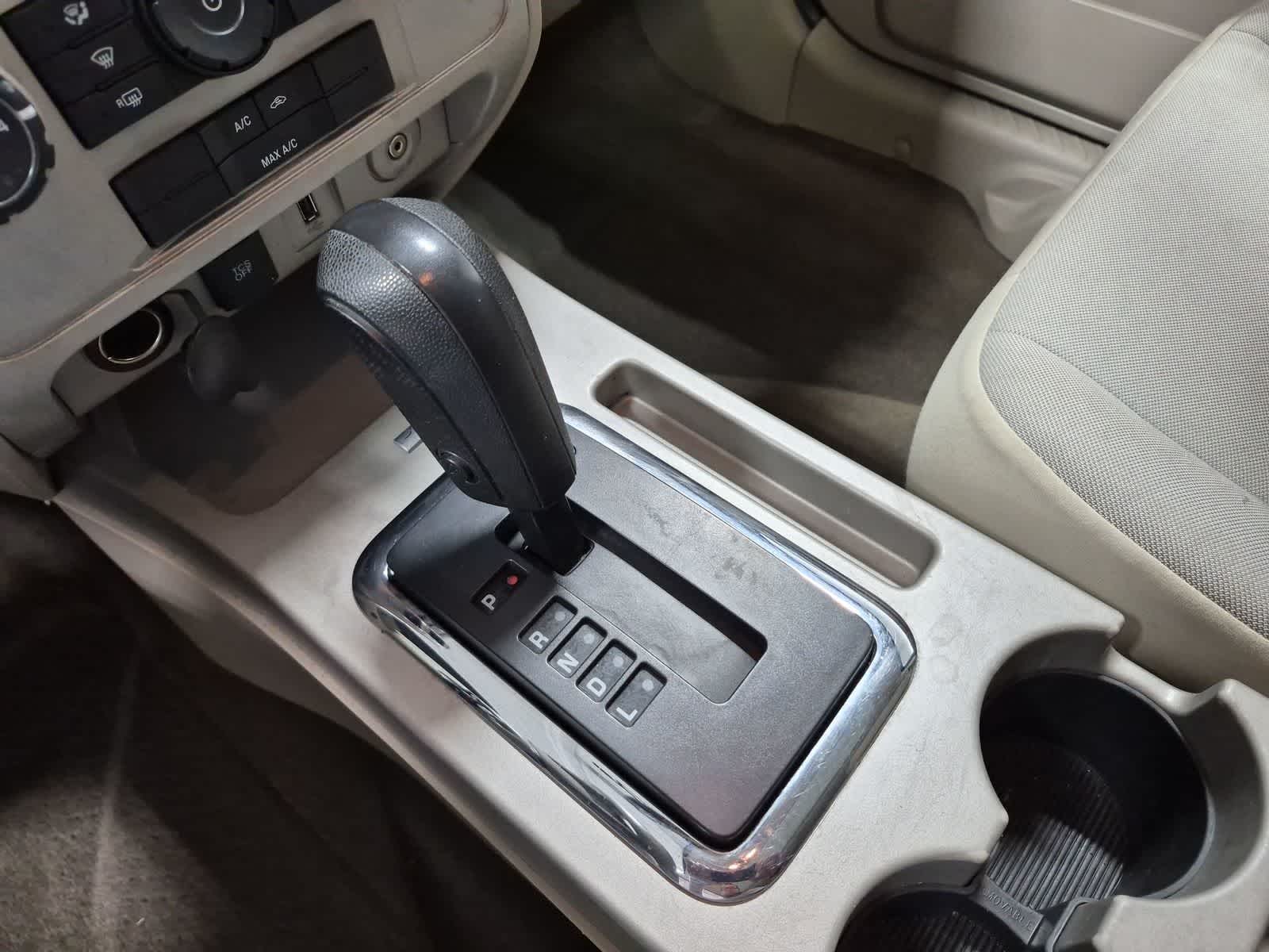 Thumbnail: 2011 Ford Escape - 37