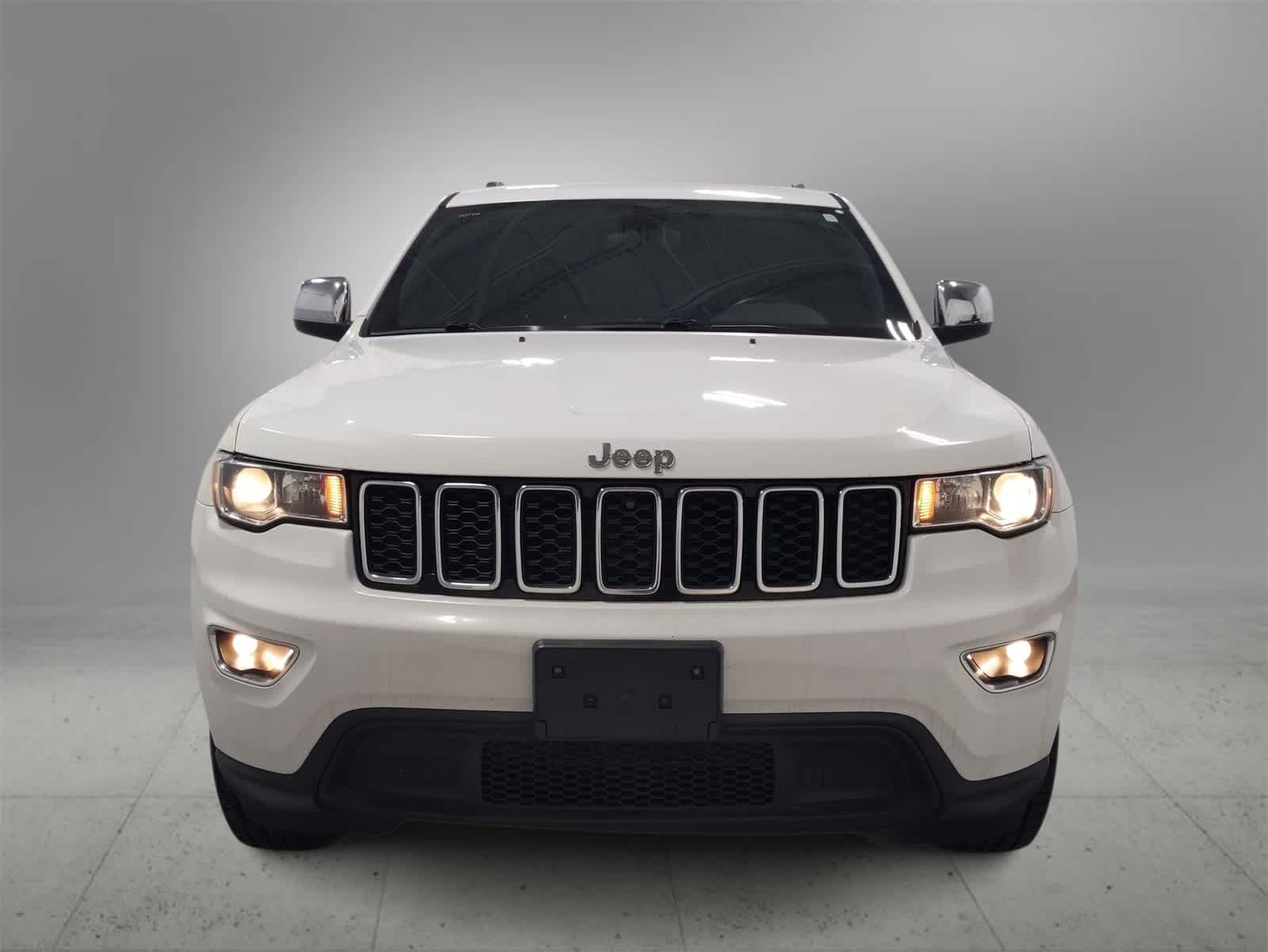 Thumbnail: 2019 Jeep Grand Cherokee - 3