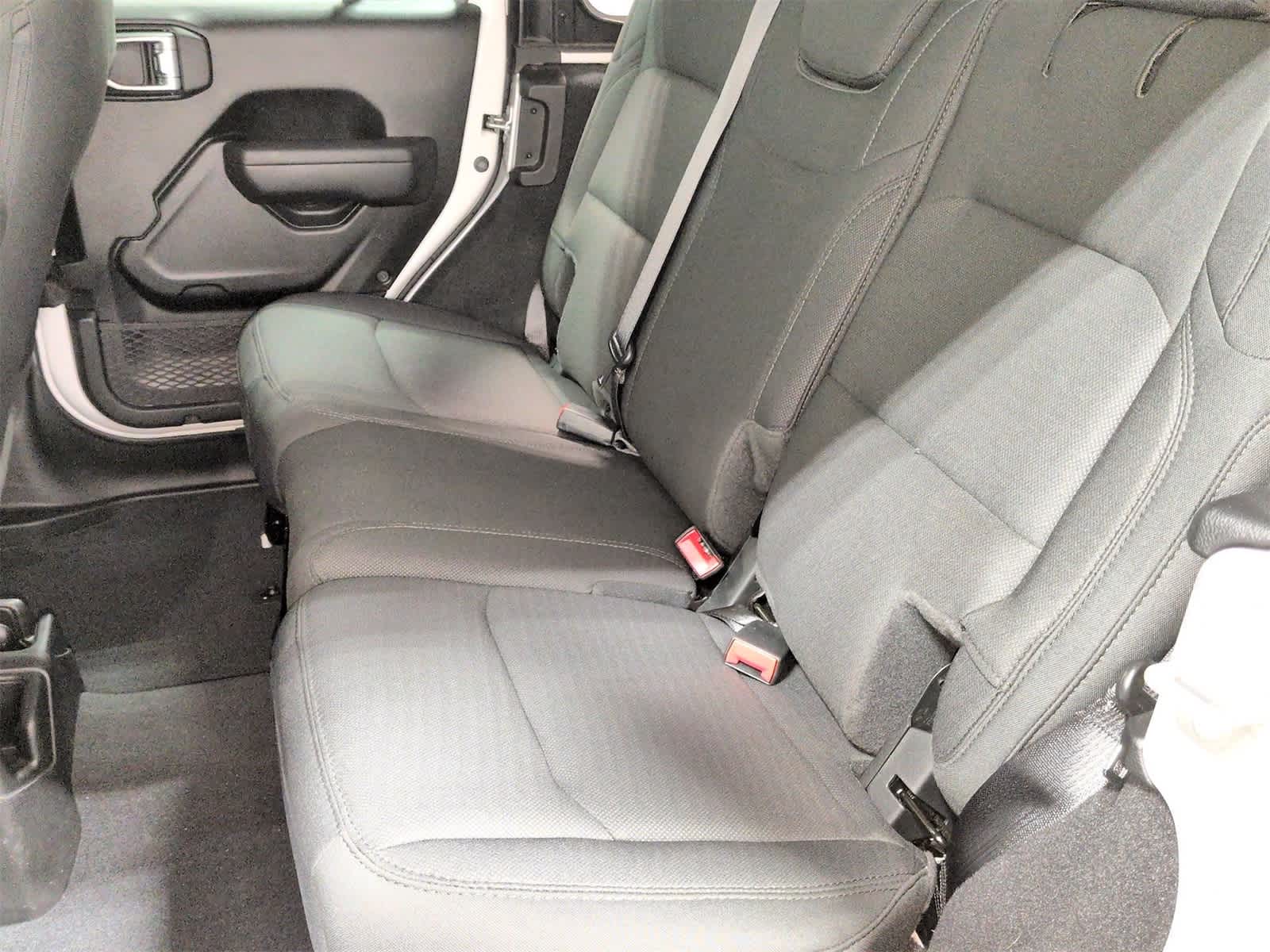 Thumbnail: 2022 Jeep Wrangler - 19