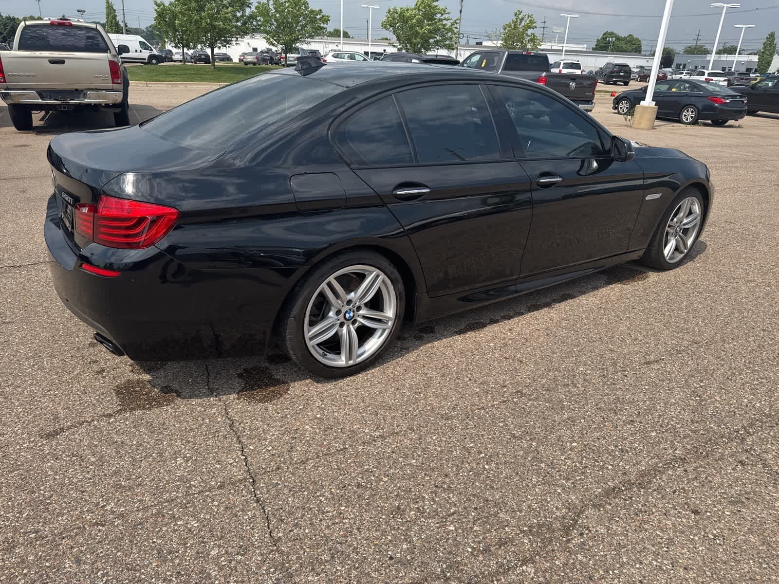 2015 BMW 5 Series 550i 13