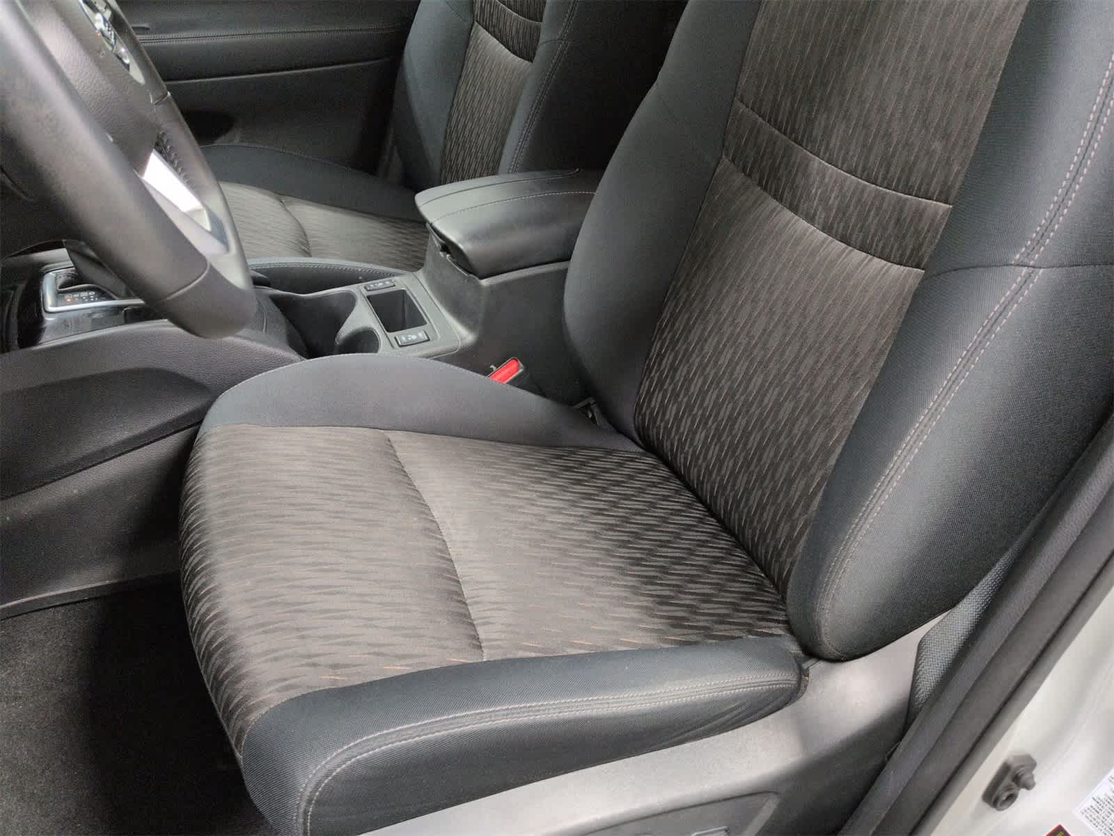 Thumbnail: 2017 Nissan Rogue - 16