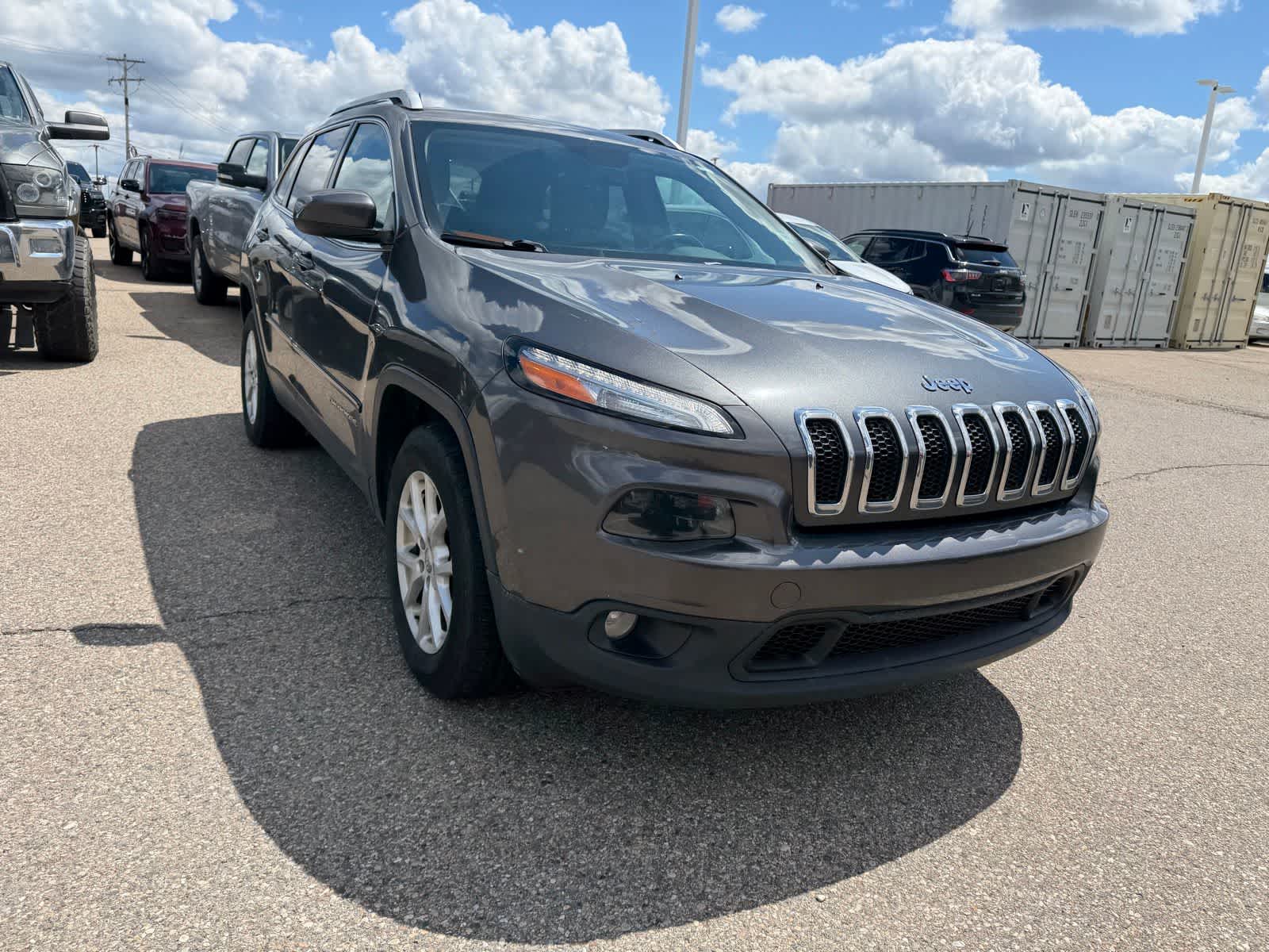 Thumbnail: 2015 Jeep Cherokee - 8