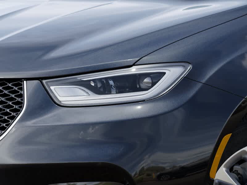 Thumbnail: 2026 Chrysler Pacifica - 10