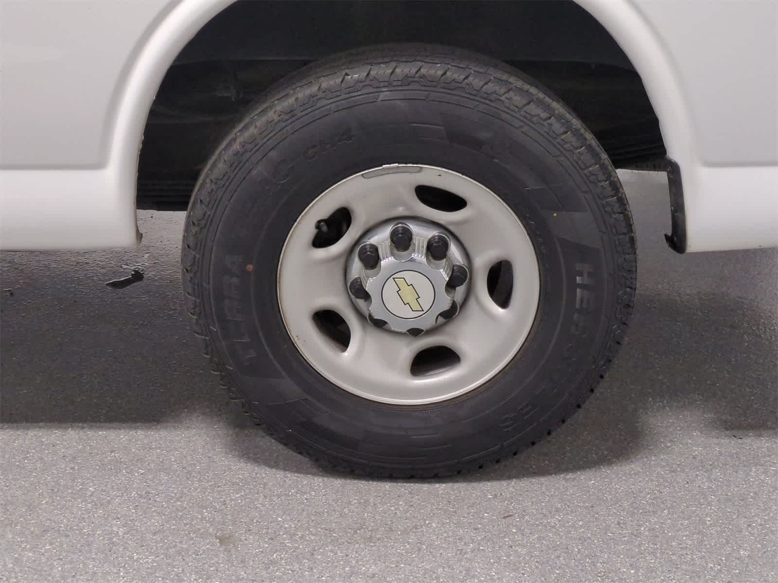 Thumbnail: 2016 Chevrolet Express - 13