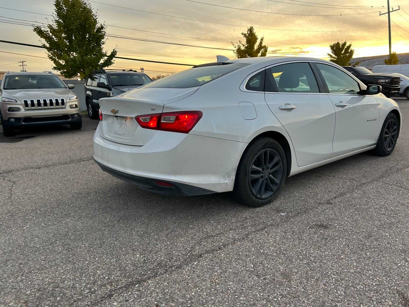 Thumbnail: 2016 Chevrolet Malibu - 14