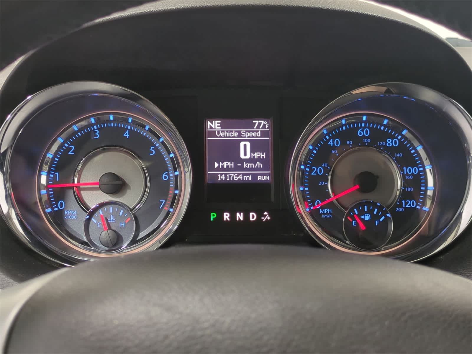 Thumbnail: 2016 Chrysler Town & Country - 33