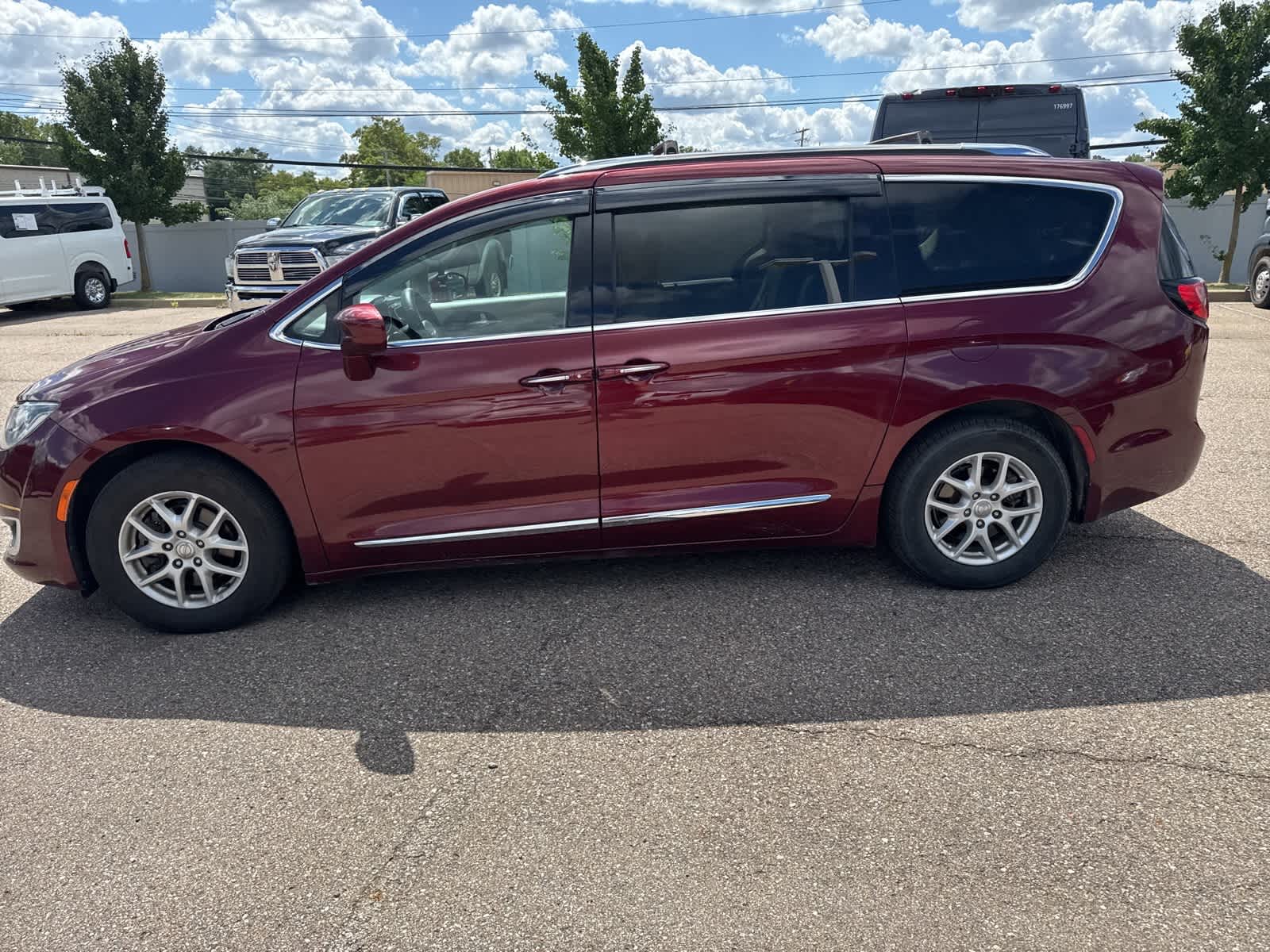 Thumbnail: 2020 Chrysler Pacifica - 26
