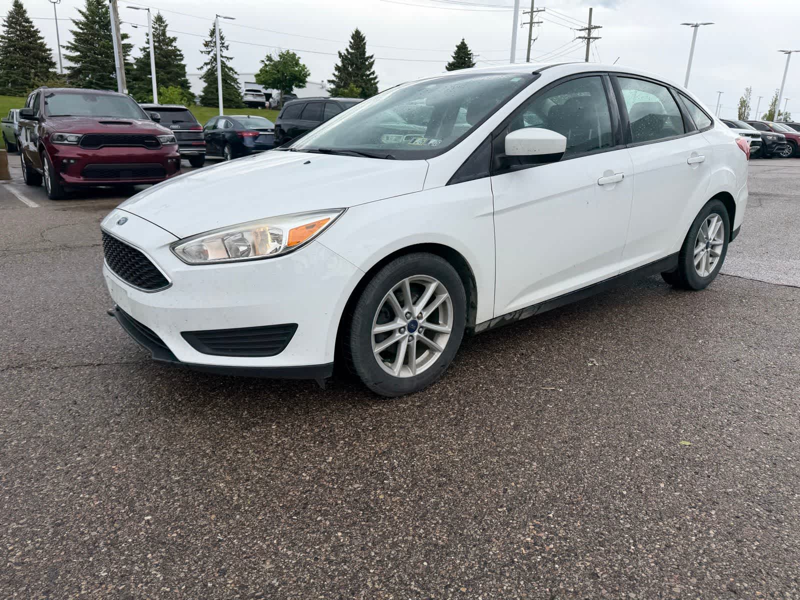 2018 Ford Focus Sedan SE's photo
