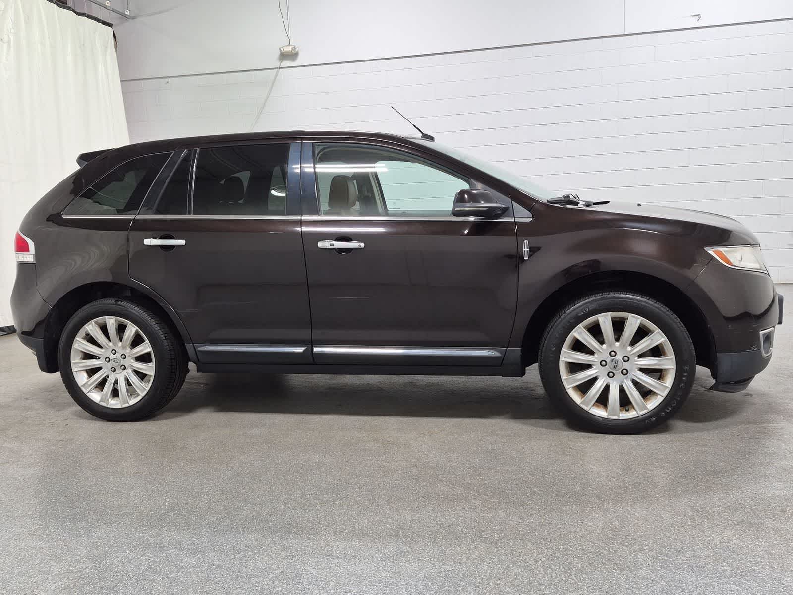 Thumbnail: 2013 Lincoln MKX - 15