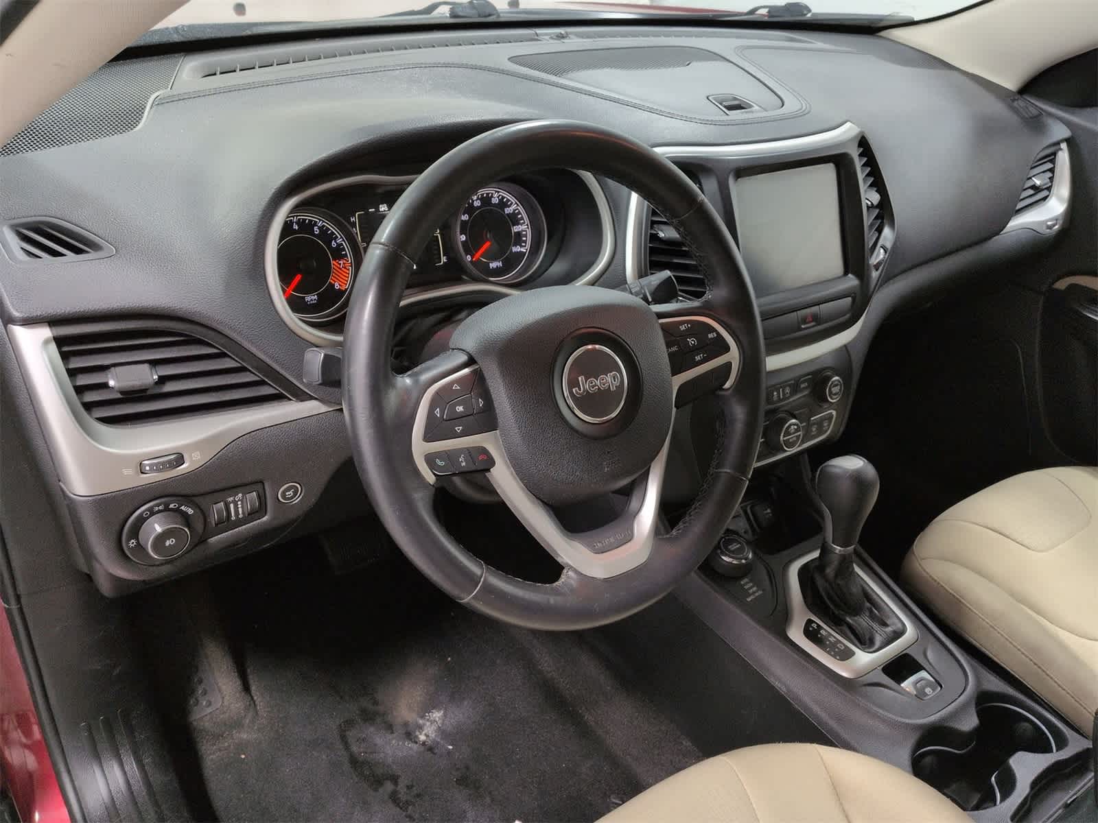 Thumbnail: 2015 Jeep Cherokee - 10