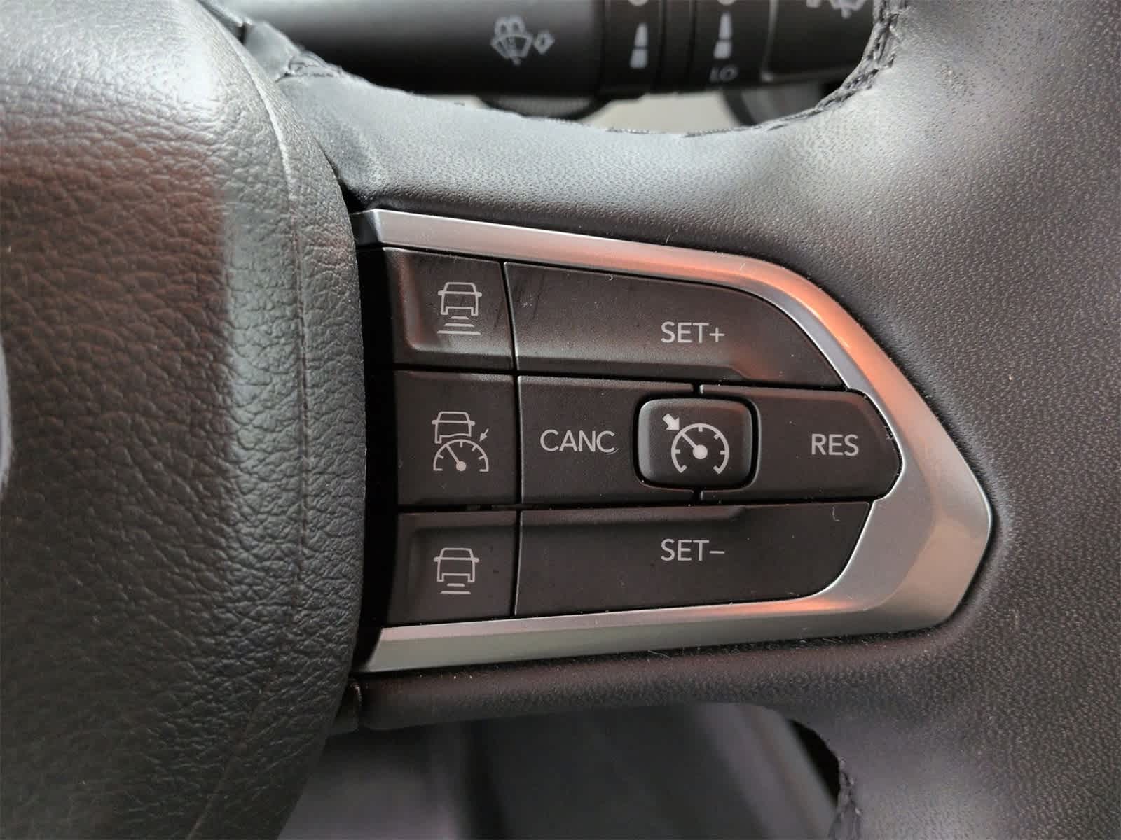 Thumbnail: 2023 Jeep Compass - 25