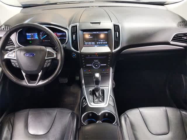 2015 Ford Edge Titanium 16