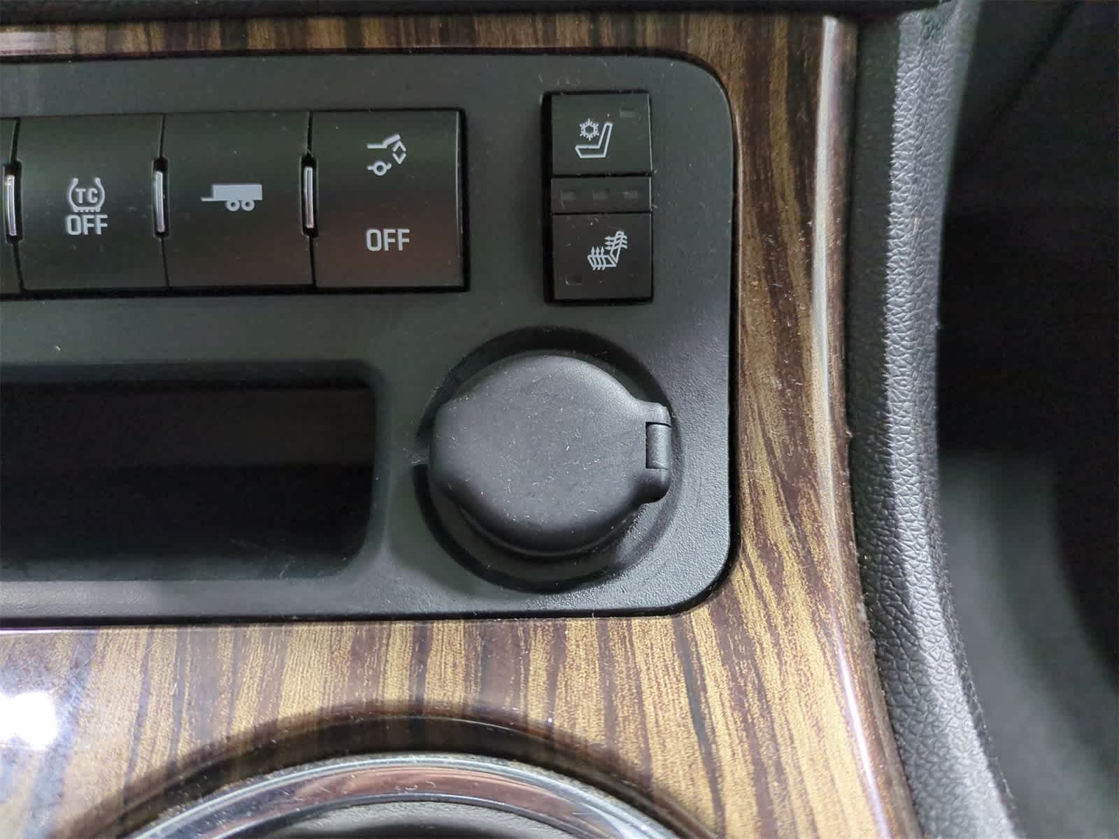 Thumbnail: 2013 GMC Acadia - 33