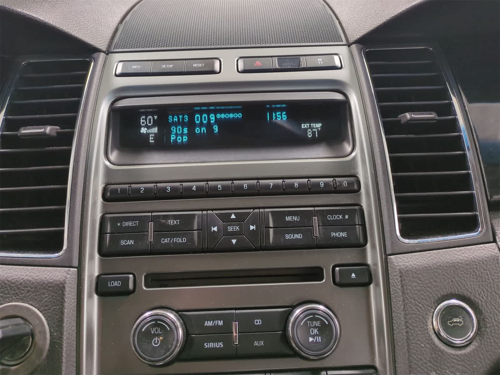 Thumbnail: 2010 Ford Taurus - 27