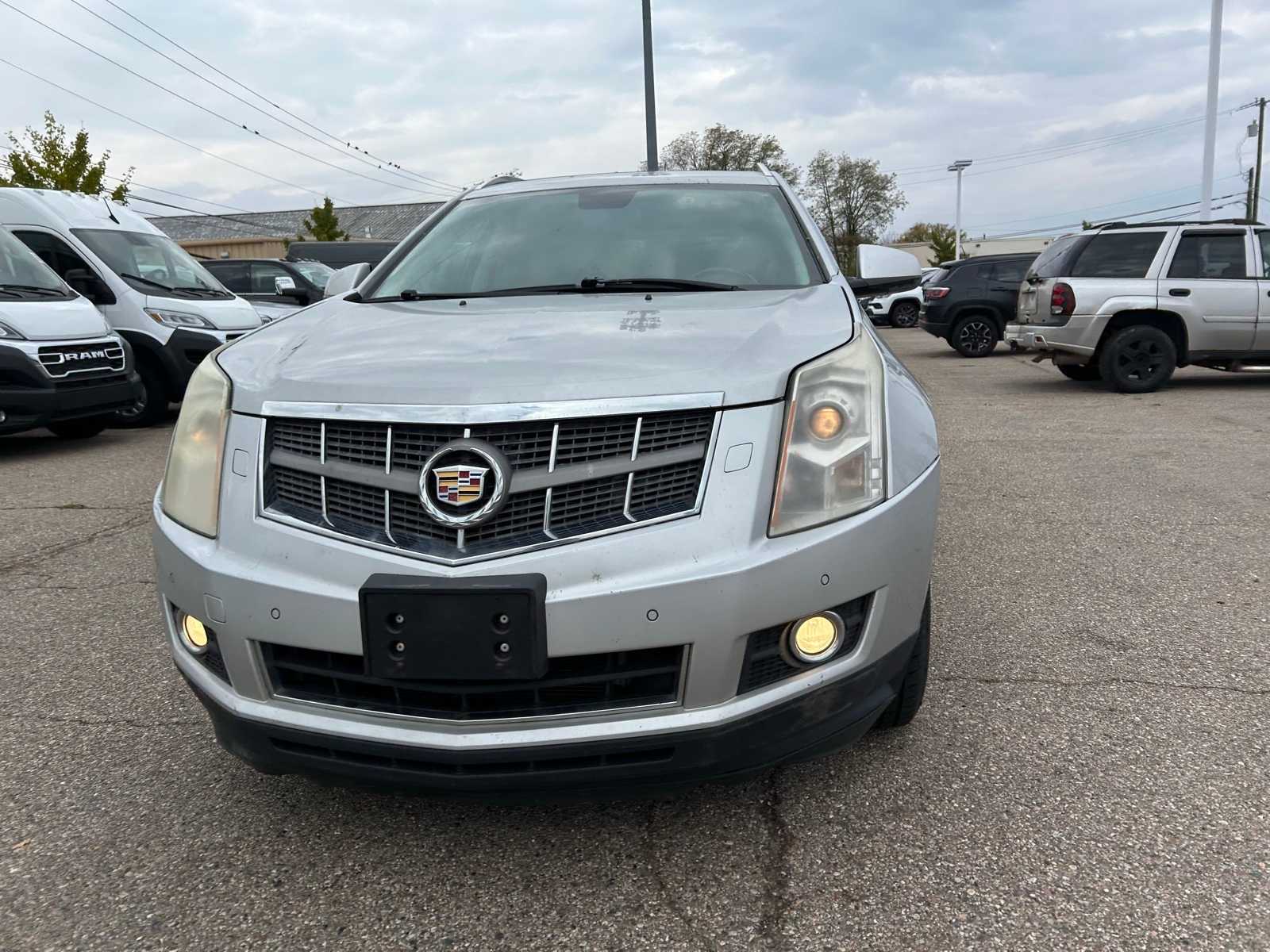 Used 2010 Cadillac SRX Luxury Collection with VIN 3GYFNAEY8AS517552 for sale in Farmington Hills, MI