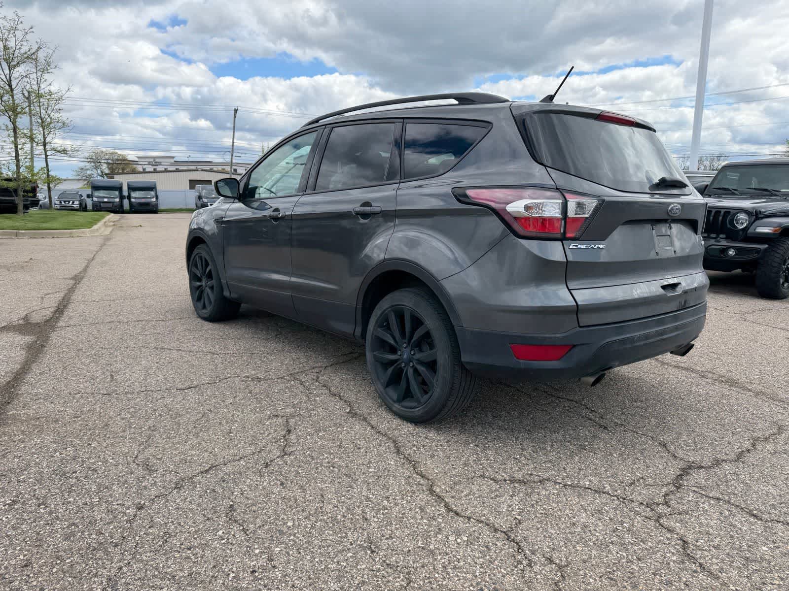 Thumbnail: 2018 Ford Escape - 25