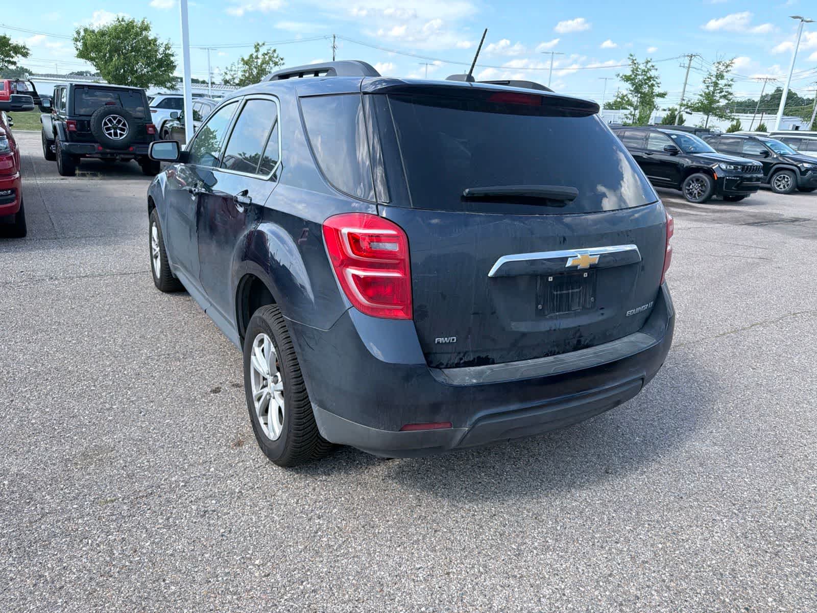 Thumbnail: 2016 Chevrolet Equinox - 21