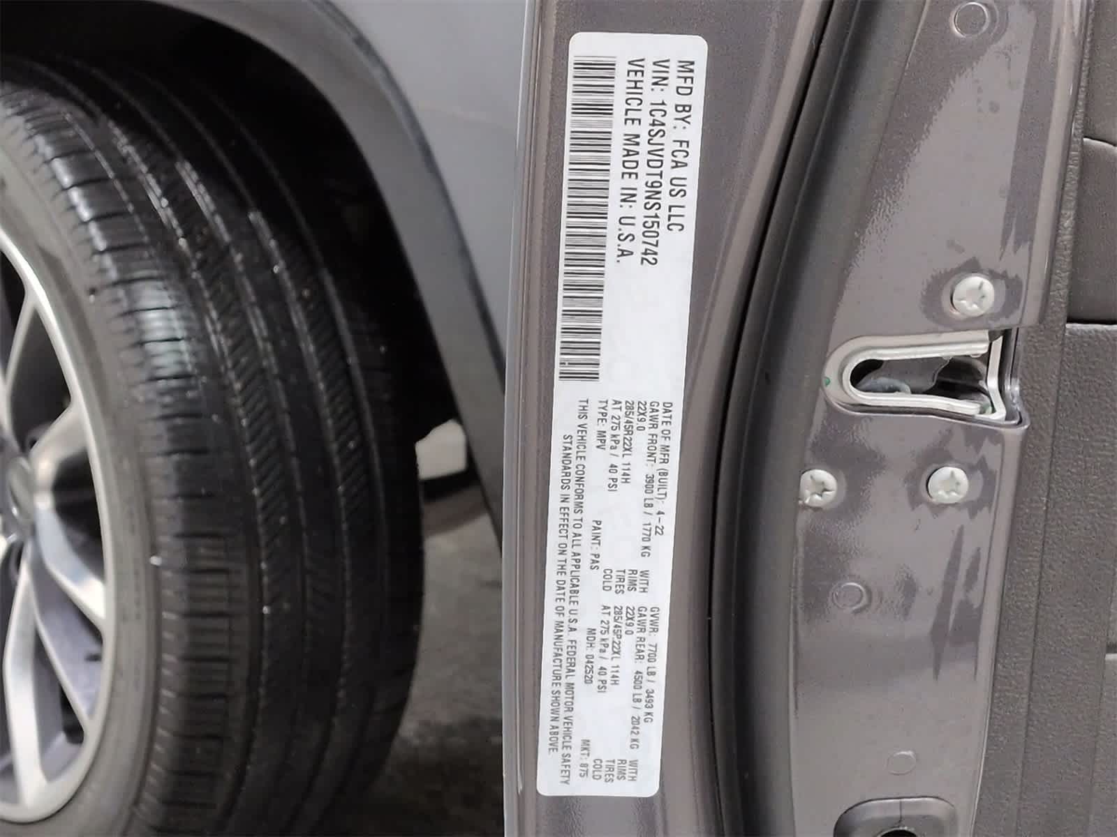 Thumbnail: 2022 Jeep Wagoneer - 39