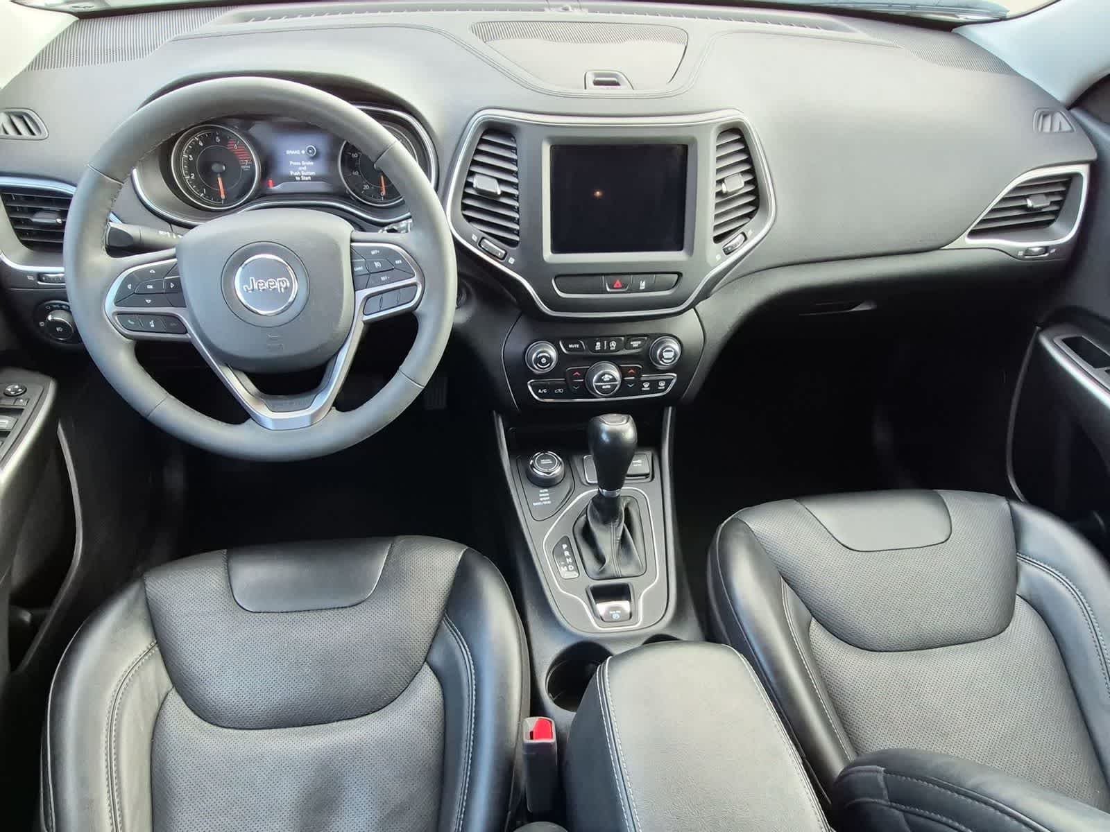 Thumbnail: 2022 Jeep Cherokee - 16