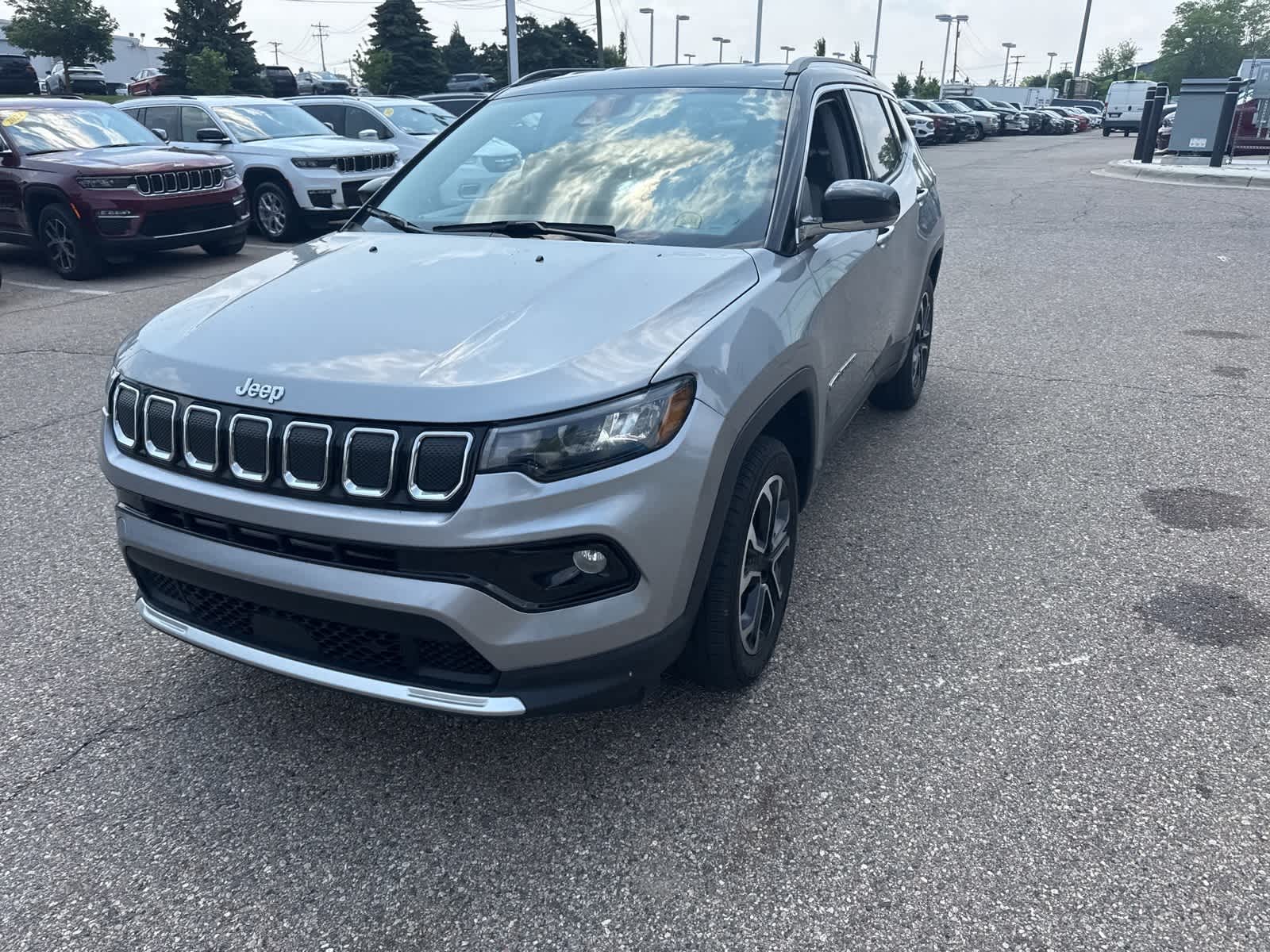 2022 Jeep Compass Limited 2
