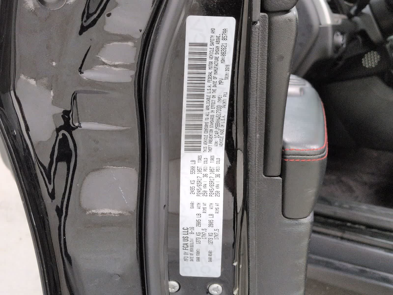 Thumbnail: 2017 Jeep Cherokee - 35