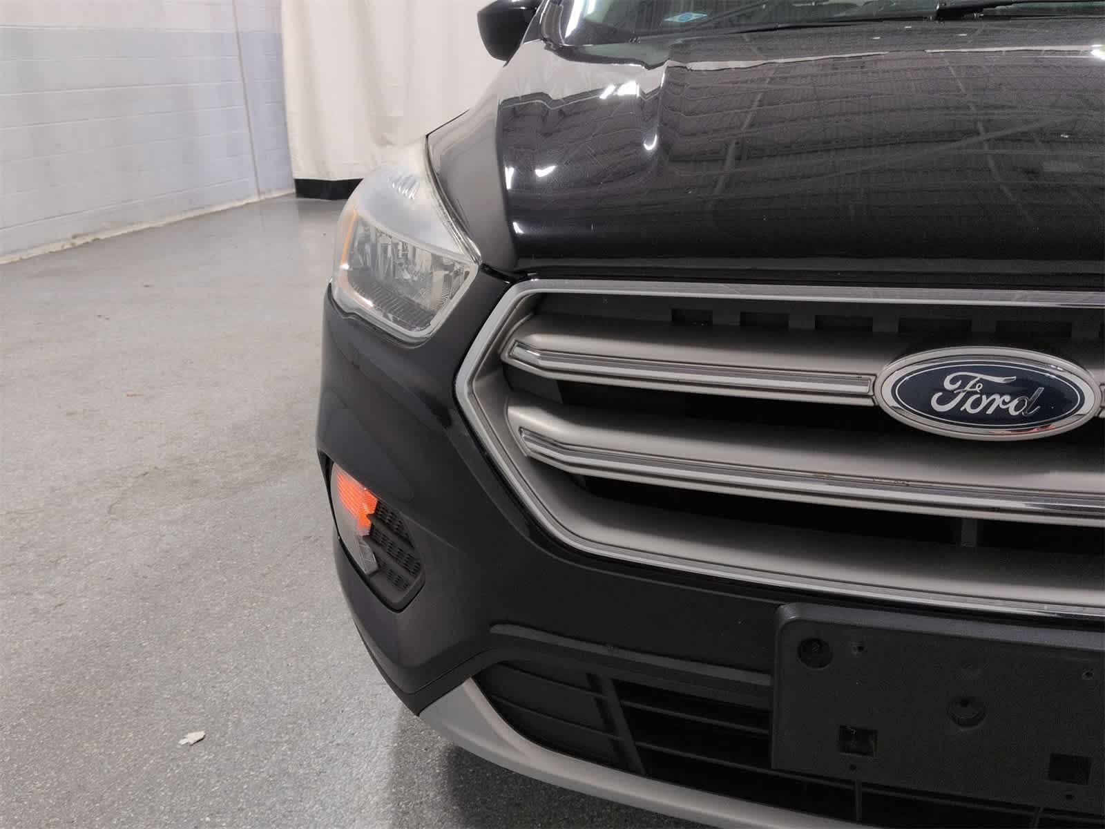 Thumbnail: 2017 Ford Escape - 11