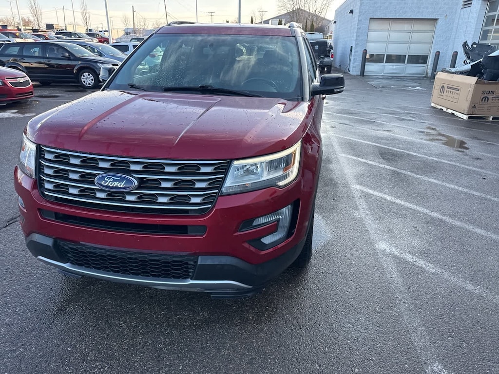 Used 2017 Ford Explorer XLT SUV