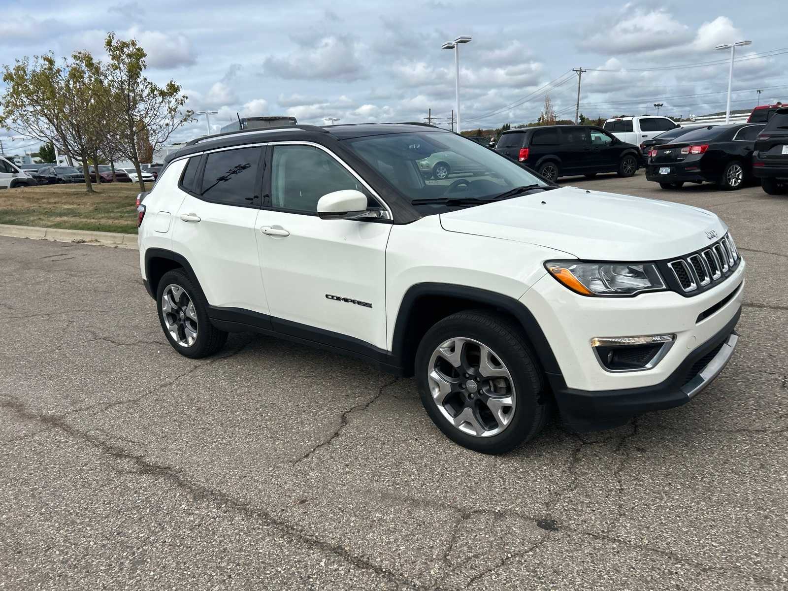 Thumbnail: 2019 Jeep Compass - 12