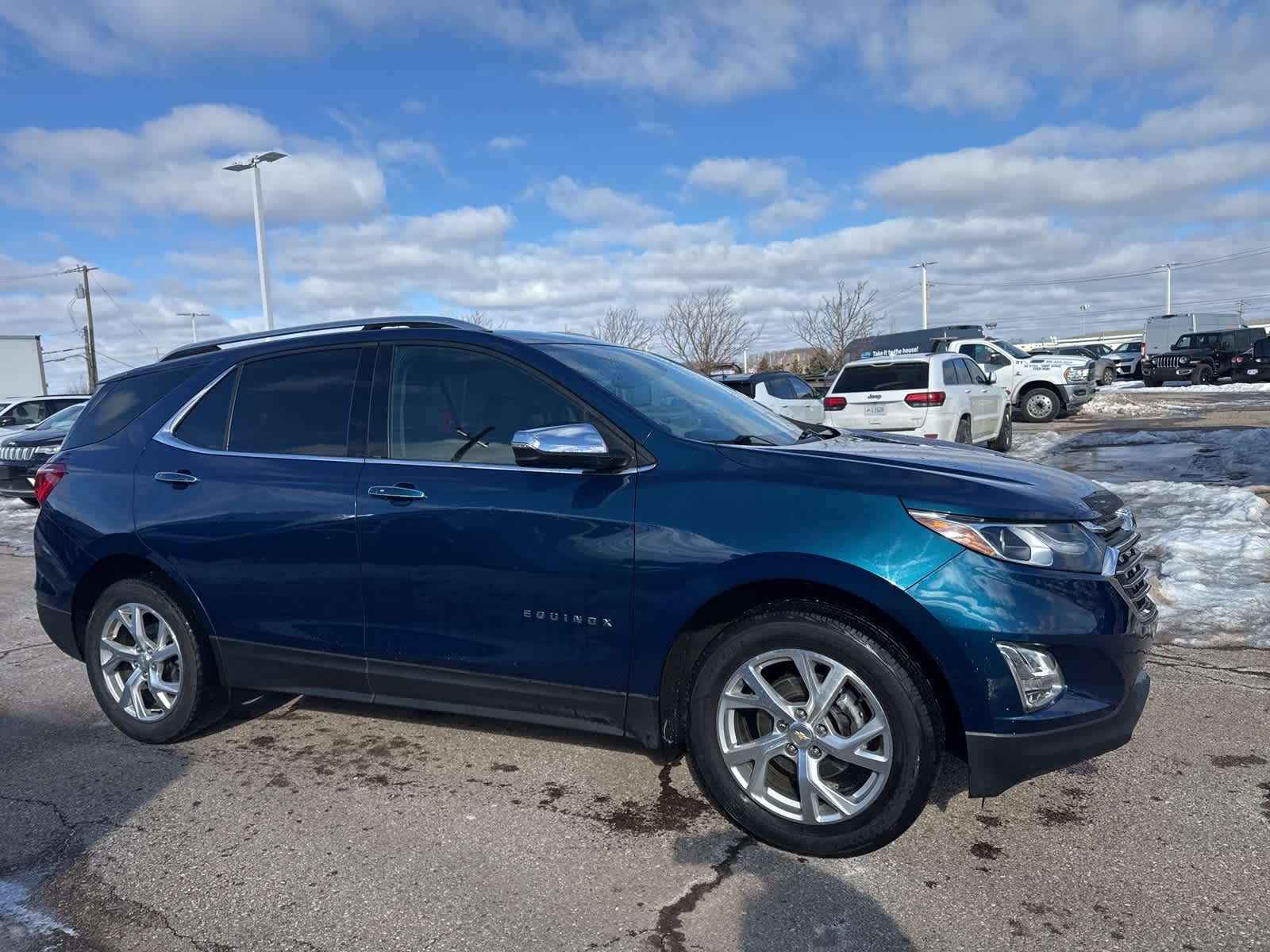 Thumbnail: 2021 Chevrolet Equinox - 7