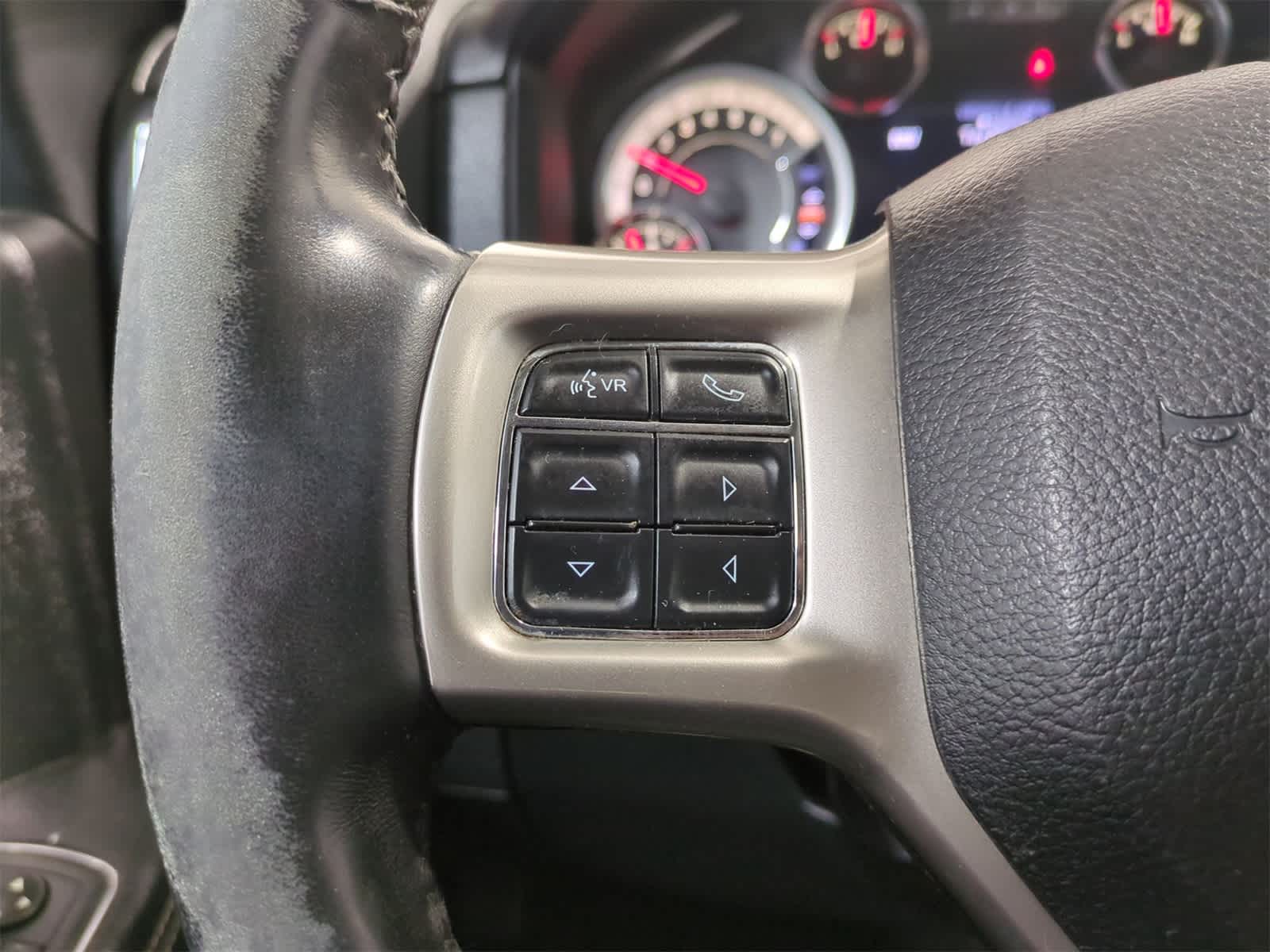 2016 RAM 1500 Laramie 24