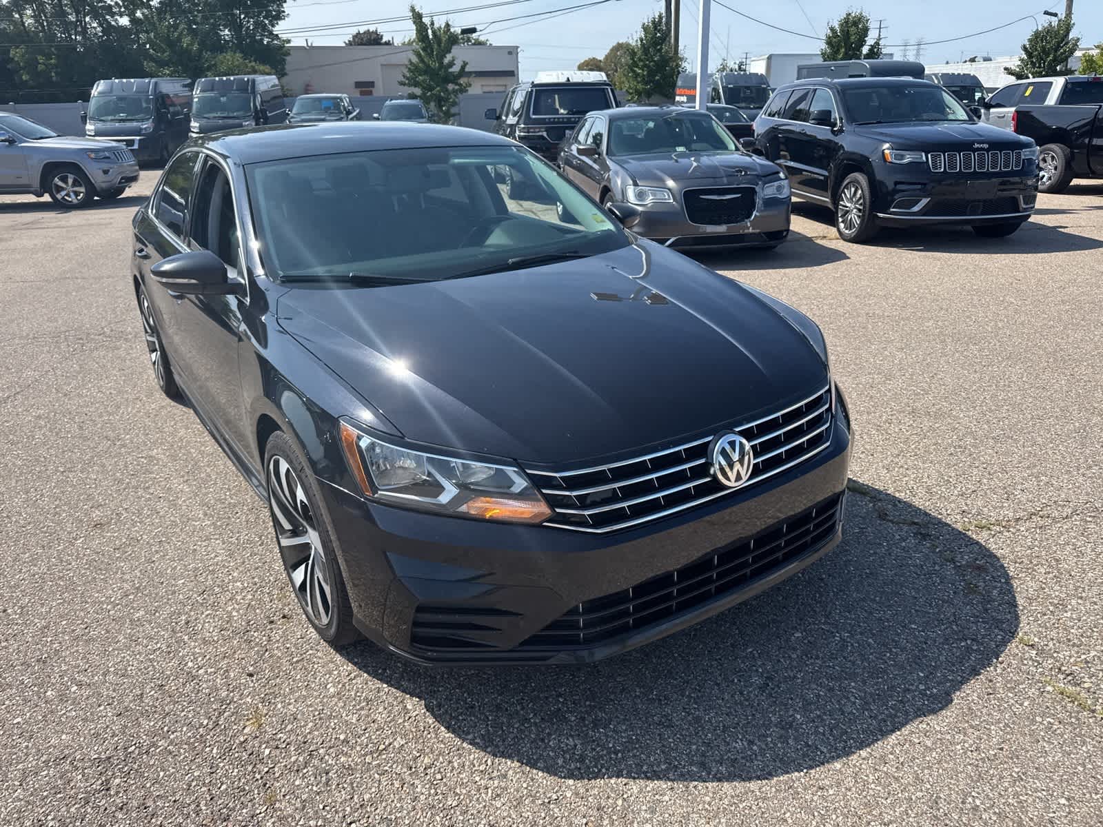 Thumbnail: 2017 Volkswagen Passat - 5