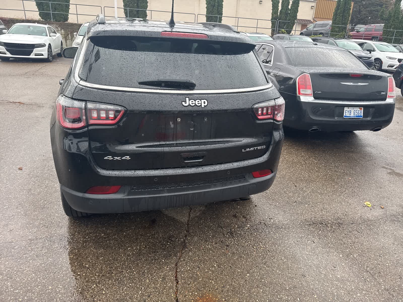 Thumbnail: 2021 Jeep Compass - 15