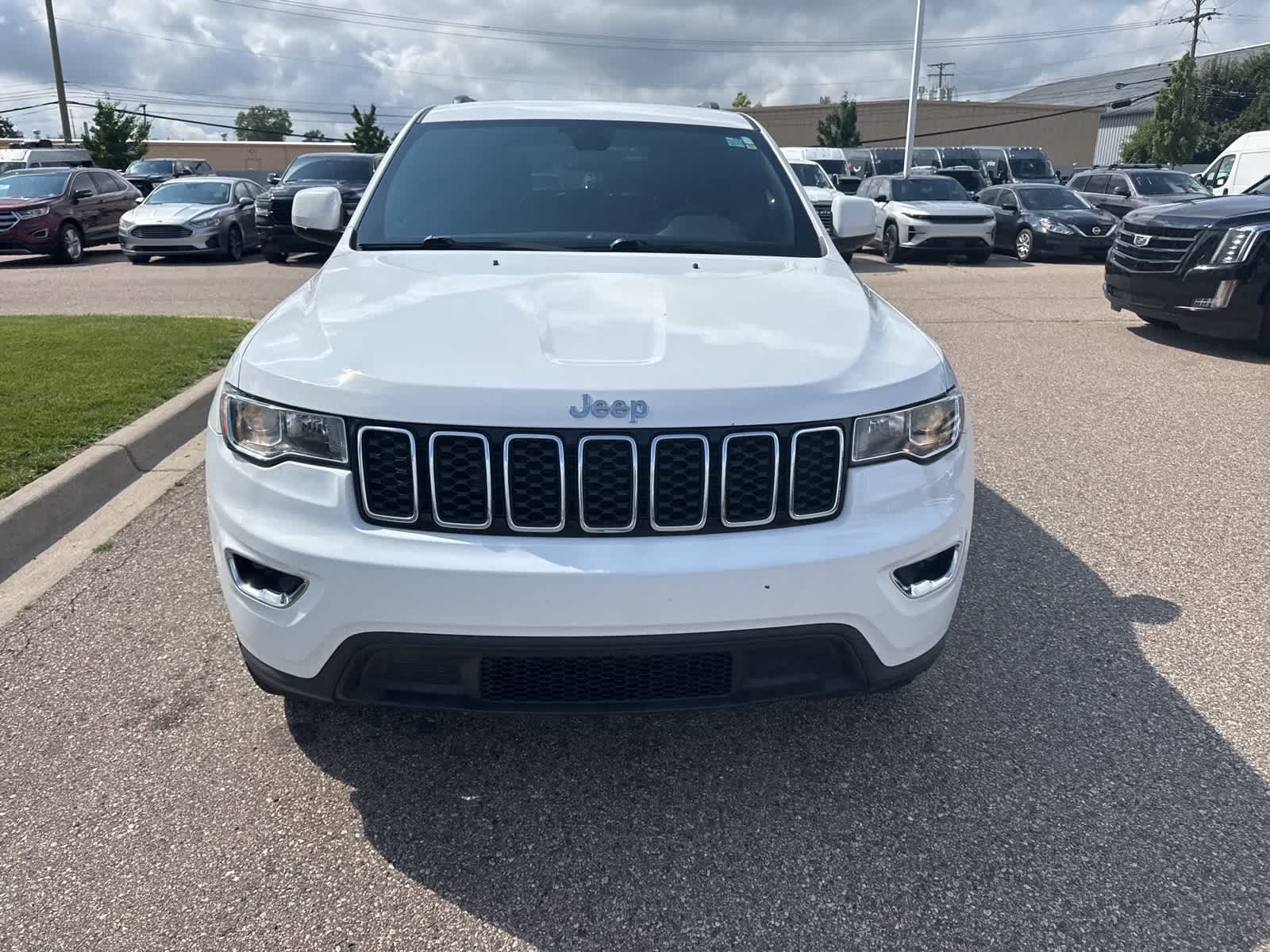 Thumbnail: 2020 Jeep Grand Cherokee - 5