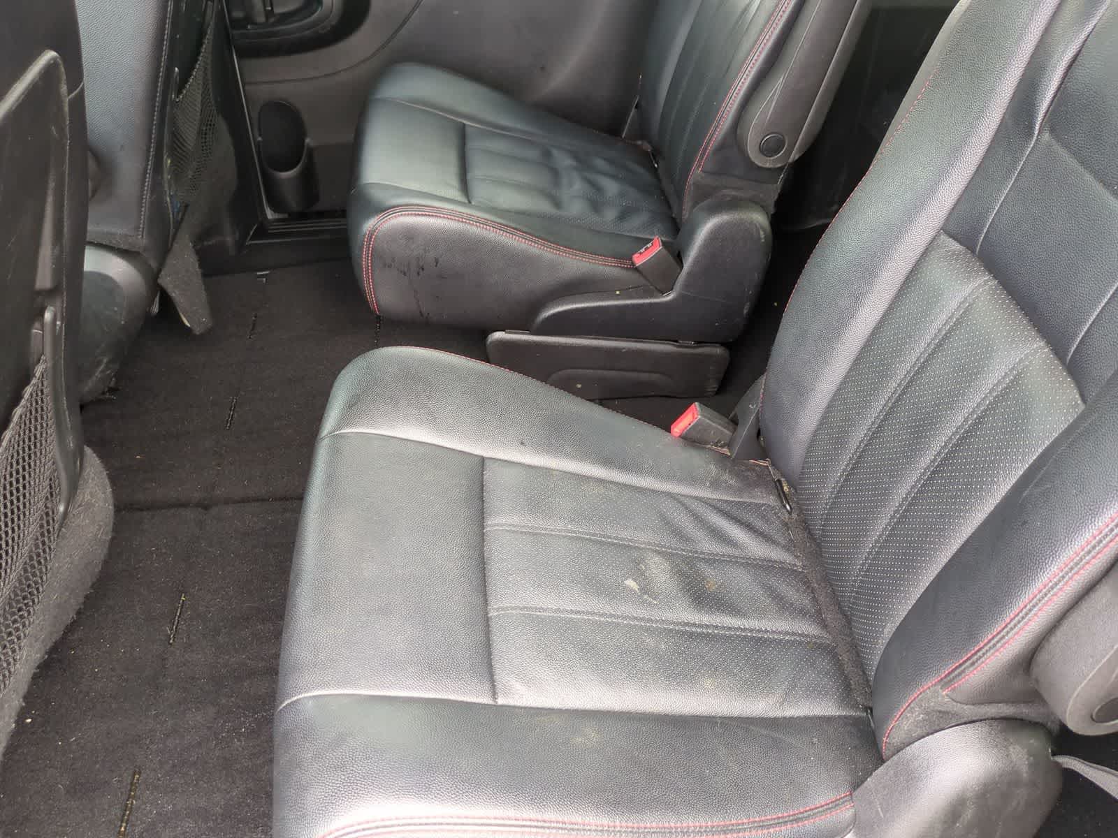 Thumbnail: 2019 Dodge Grand Caravan - 18
