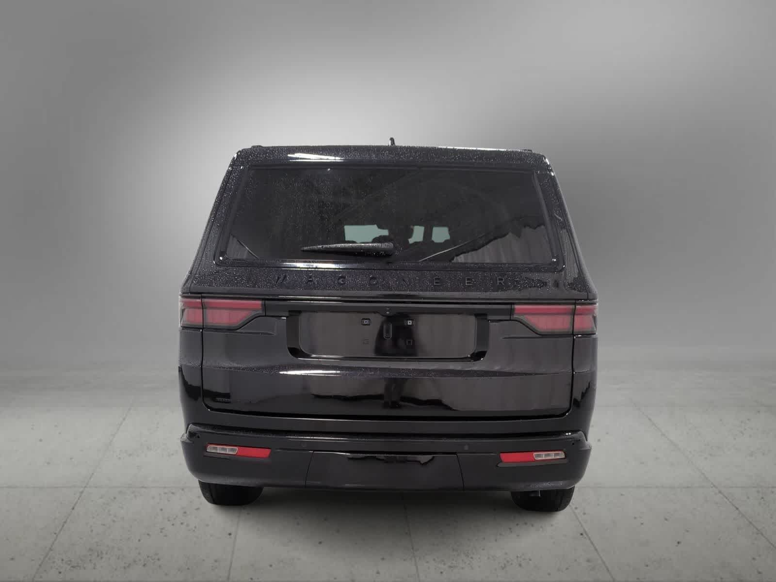 Thumbnail: 2023 Jeep Wagoneer - 7