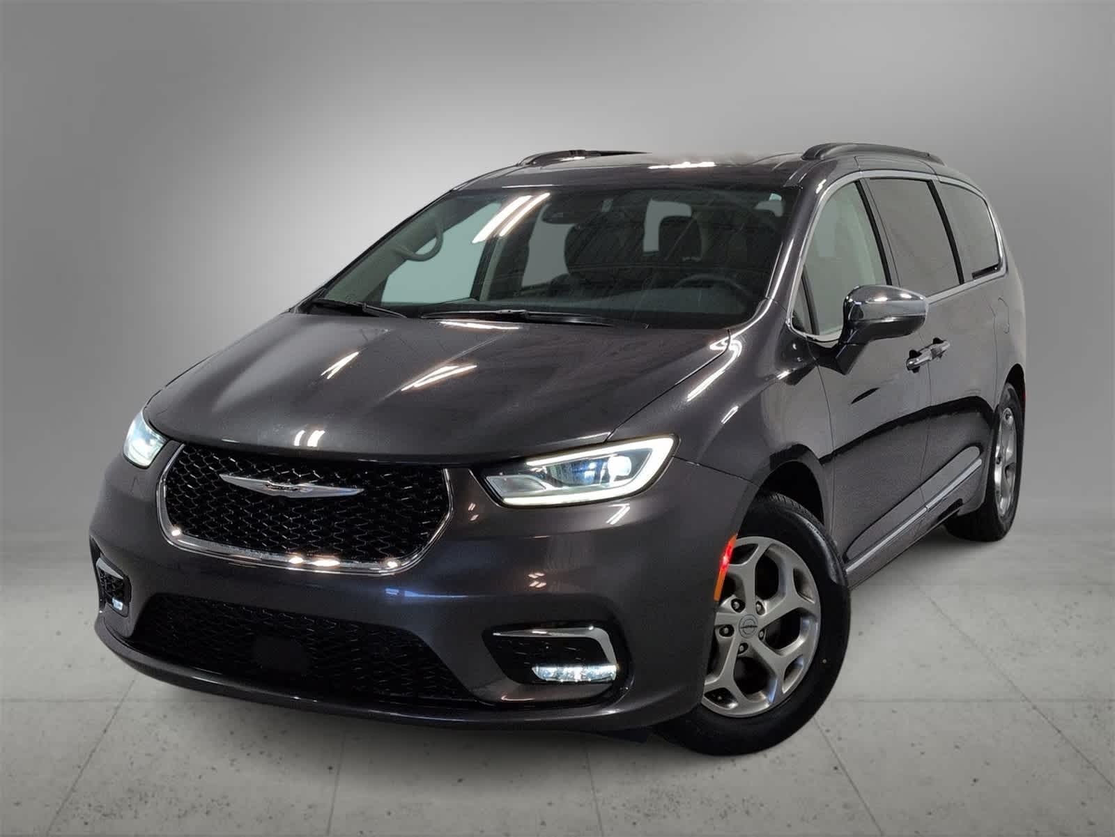 Thumbnail: 2022 Chrysler Pacifica - 1