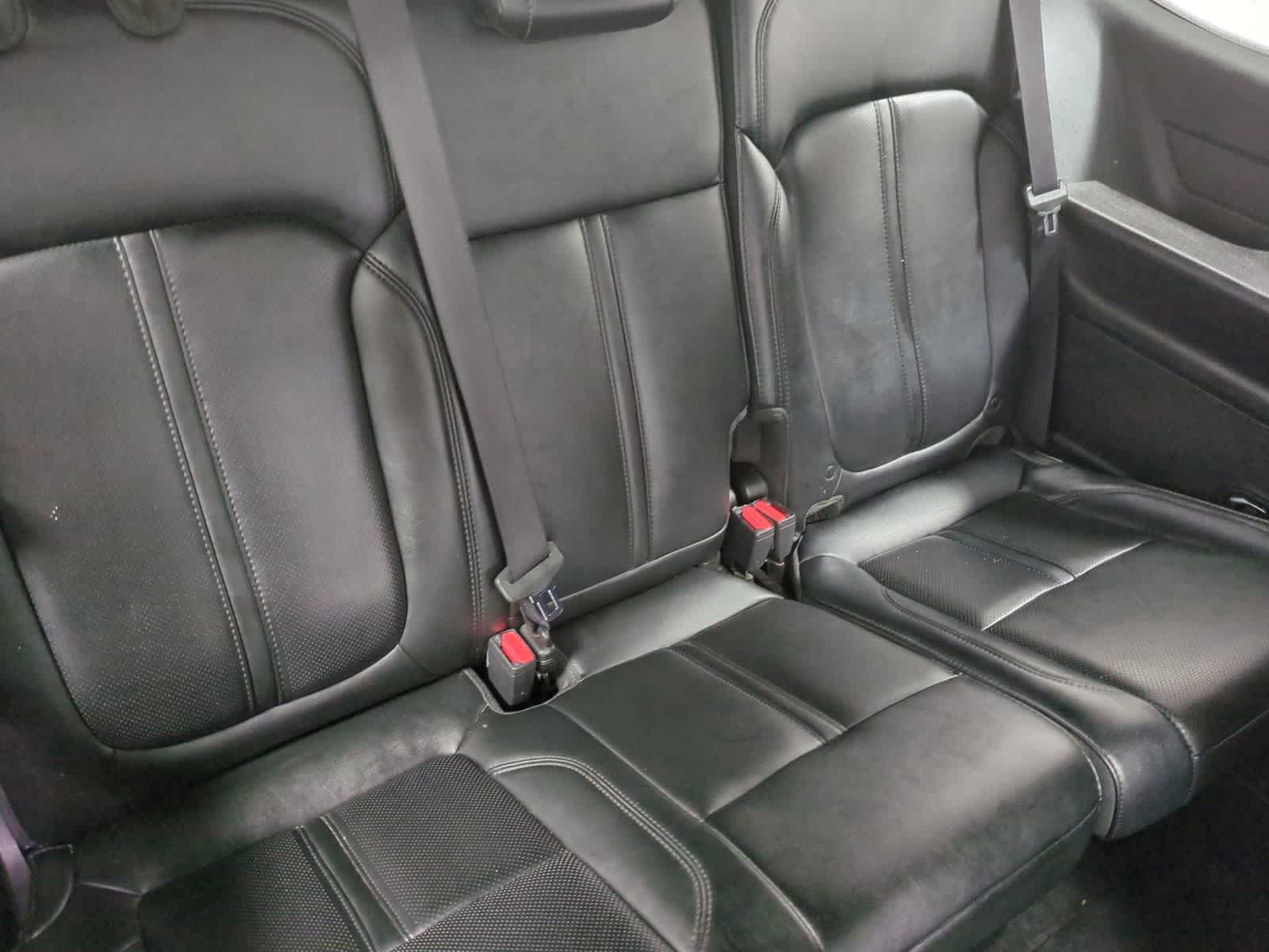 Thumbnail: 2023 Jeep Wagoneer - 38