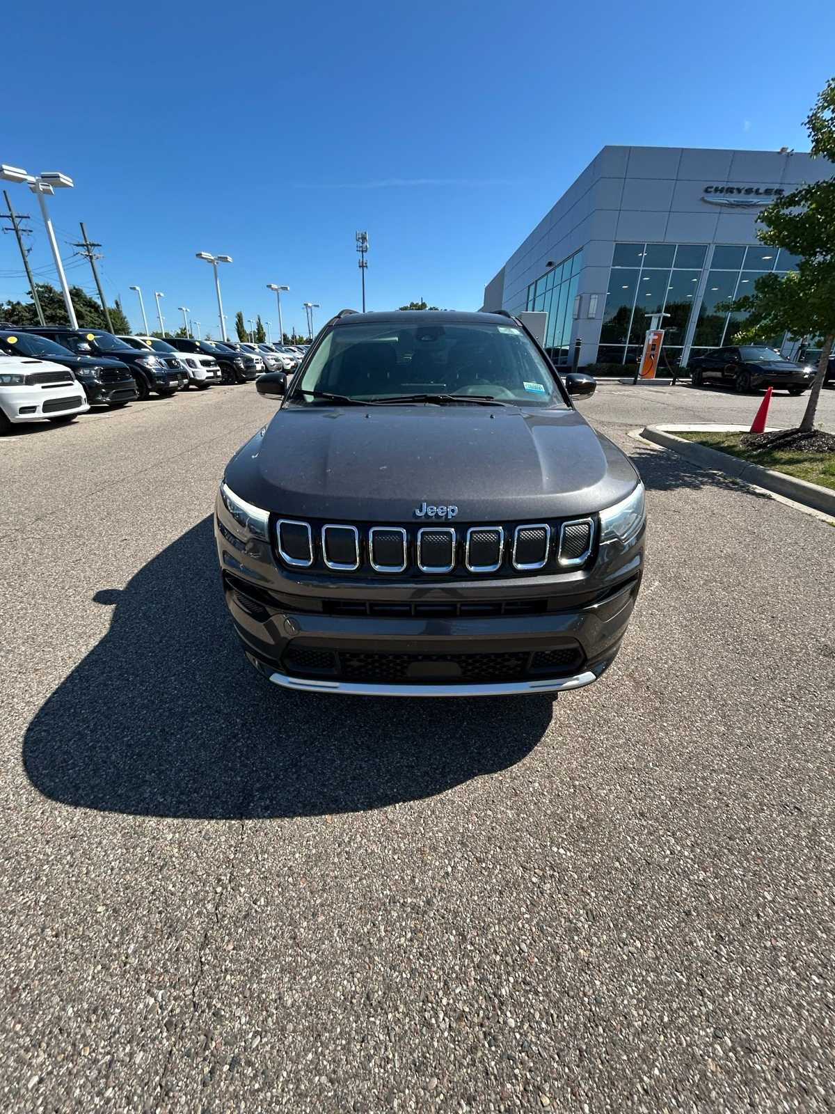 Thumbnail: 2022 Jeep Compass - 7
