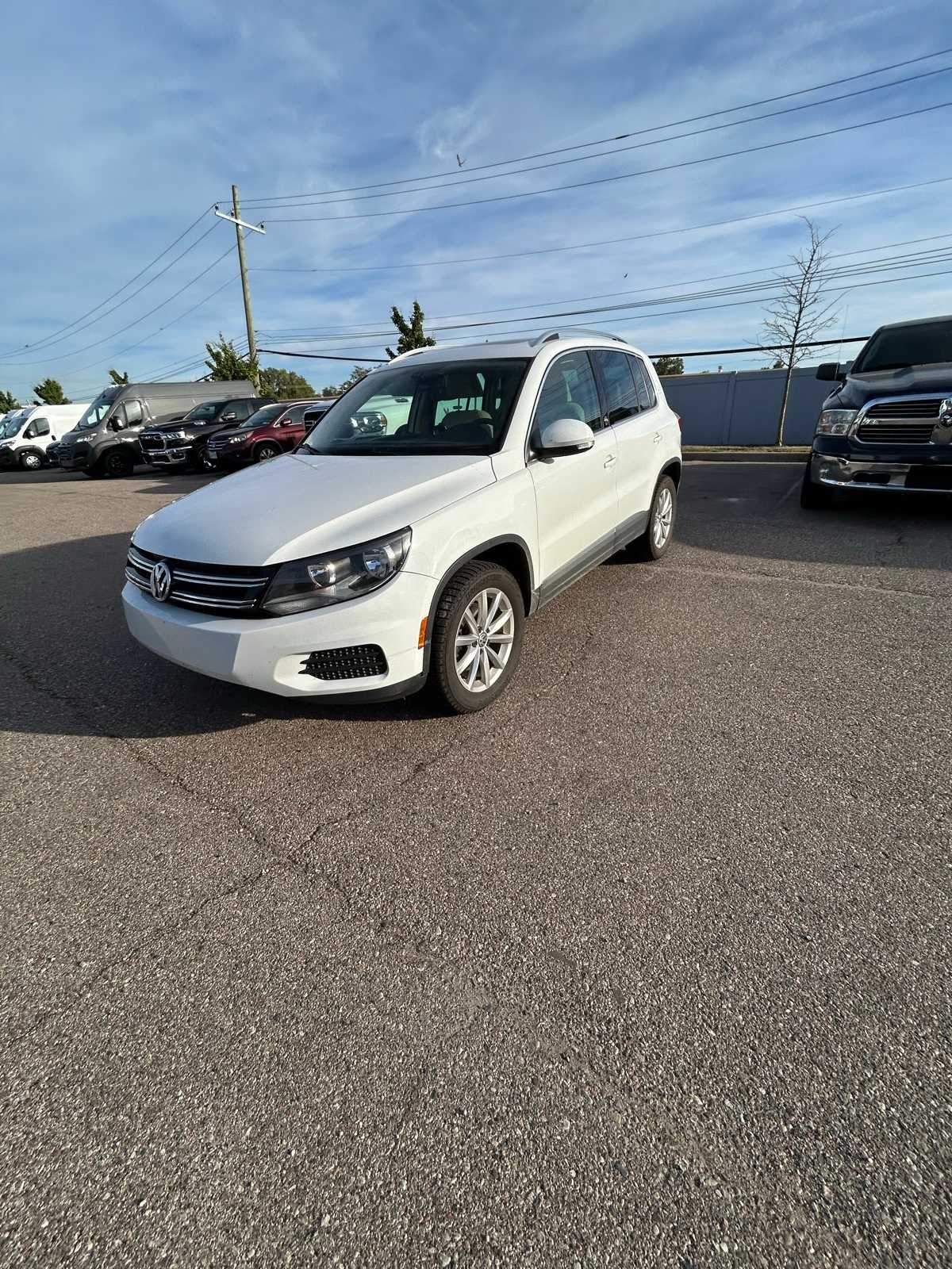 2017 Volkswagen Tiguan Wolfsburg Edition photo 2