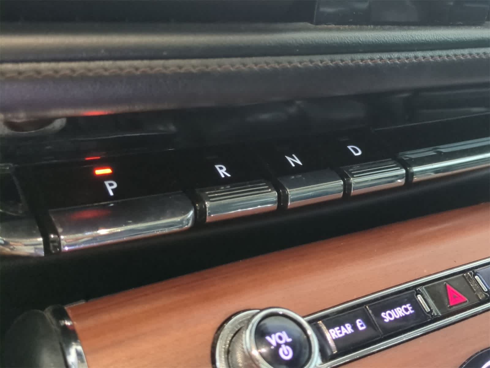 Thumbnail: 2020 Lincoln Aviator - 35