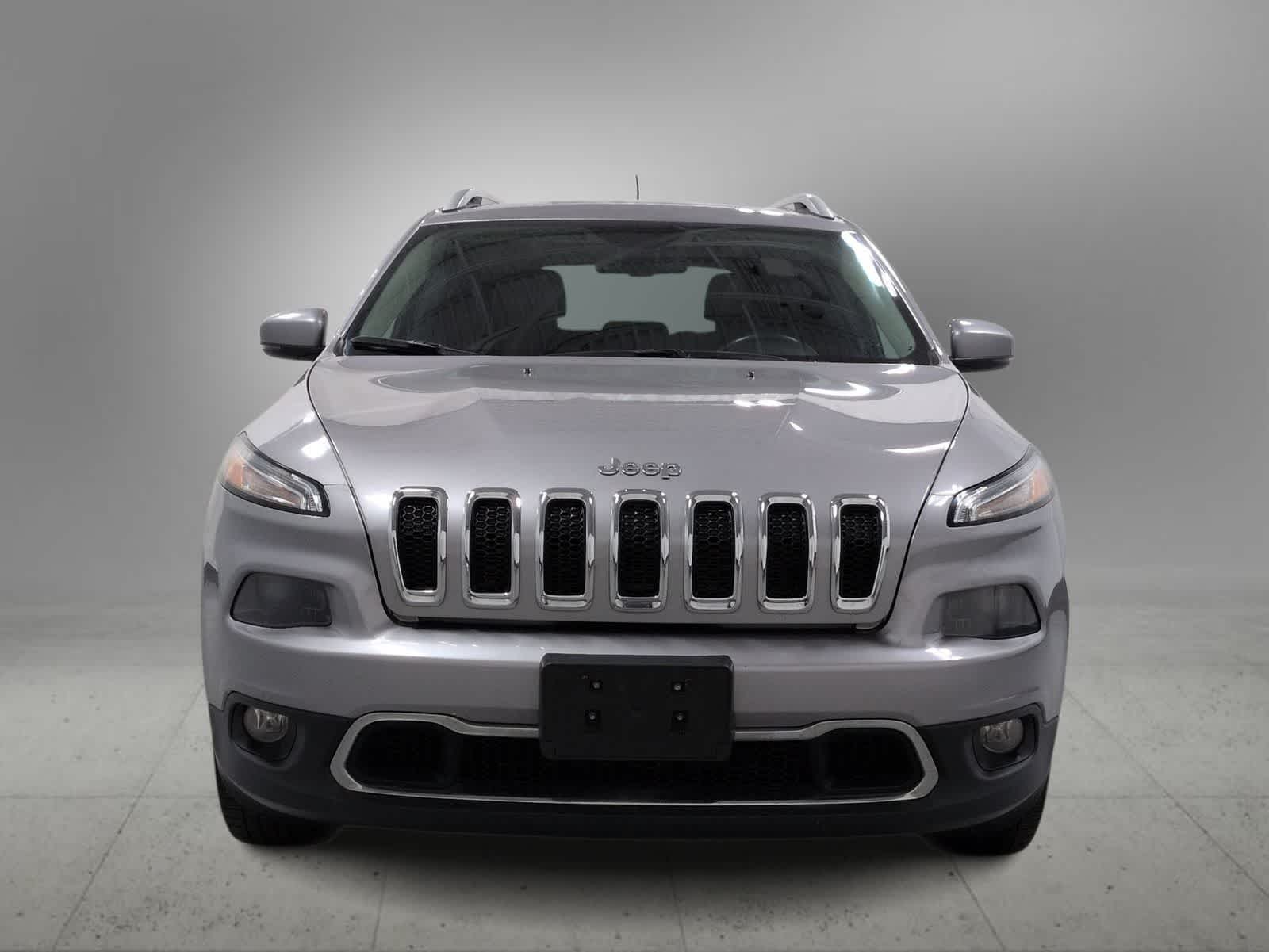 Thumbnail: 2018 Jeep Cherokee - 3