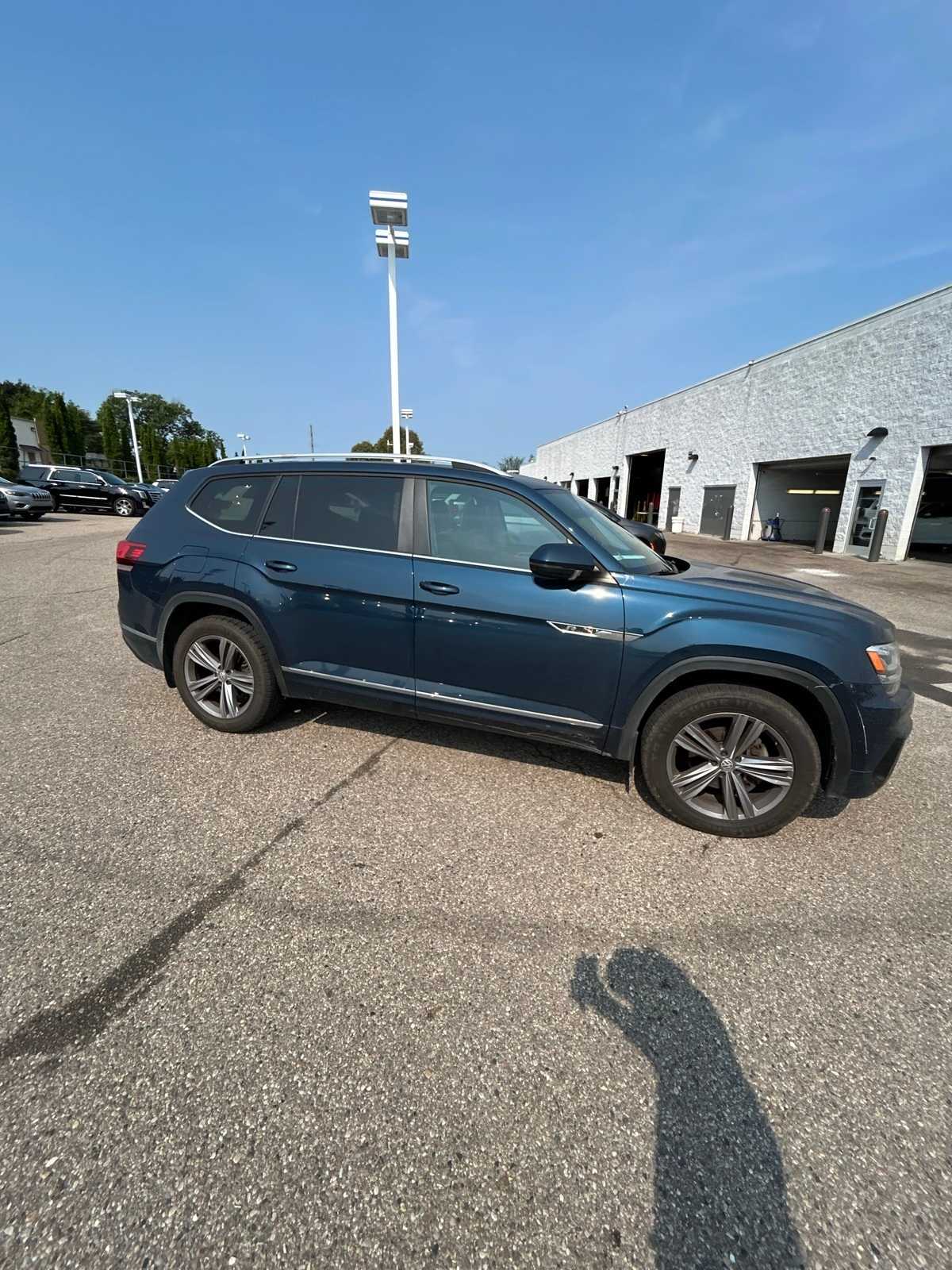 Thumbnail: 2018 Volkswagen Atlas - 9